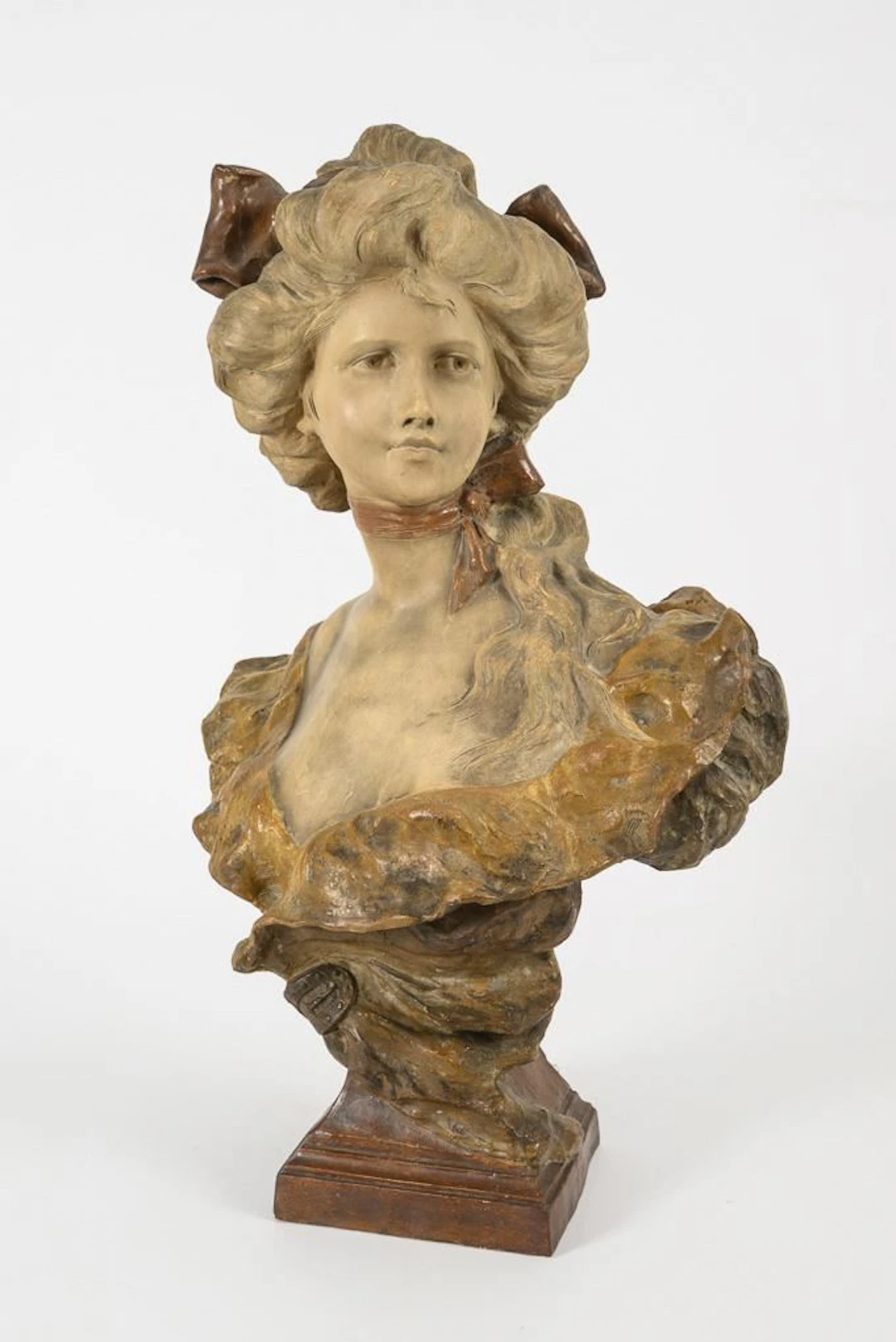 Art Nouveau bust of a young lady.