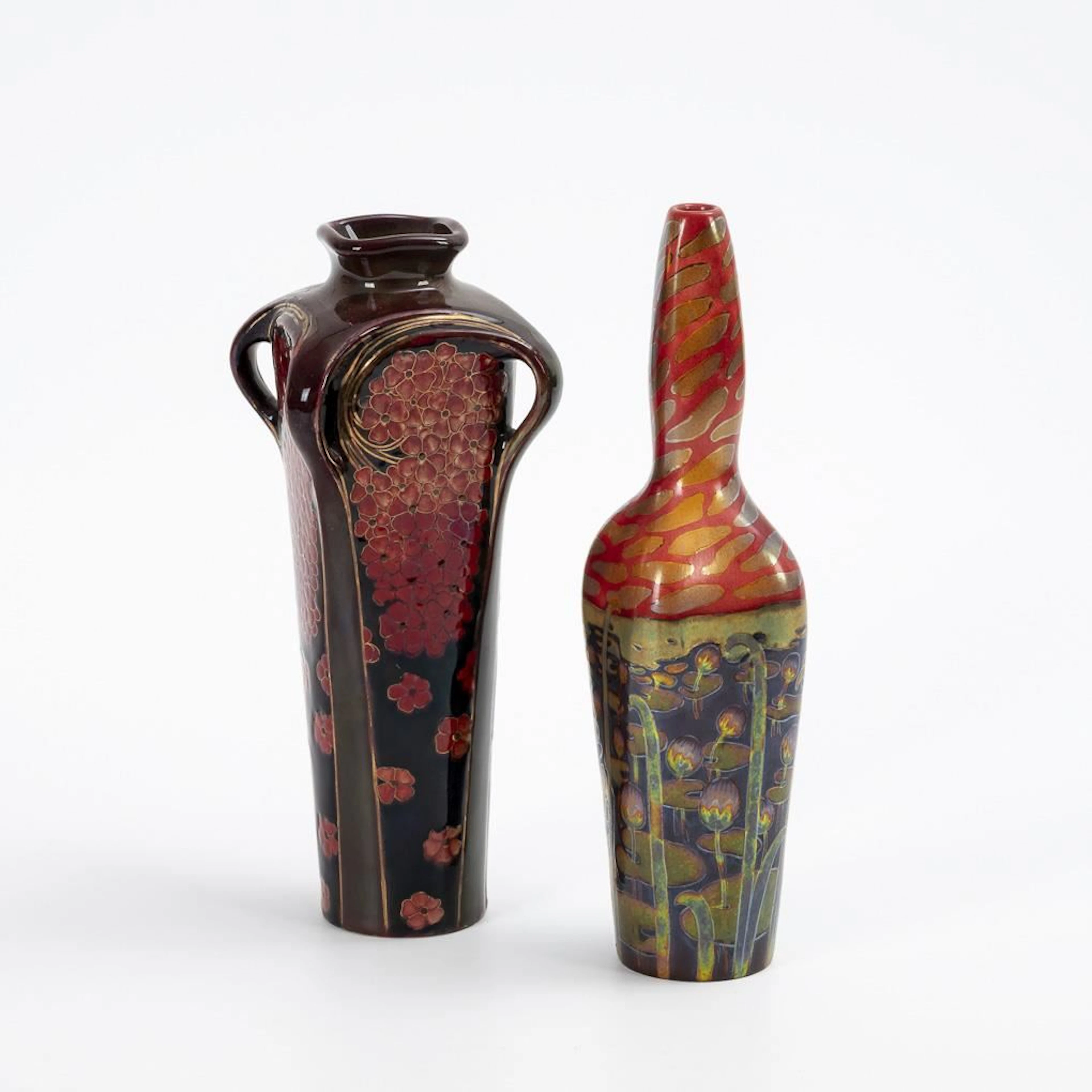 2 Szolnay Art Nouveau vases. Szolnay, Pécs.