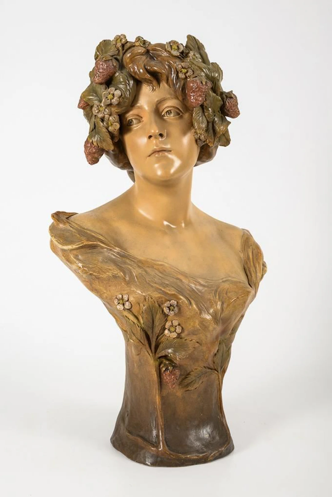 "Strawberry" Bust. Vienna-based manufacturer Friedrich Goldscheider.