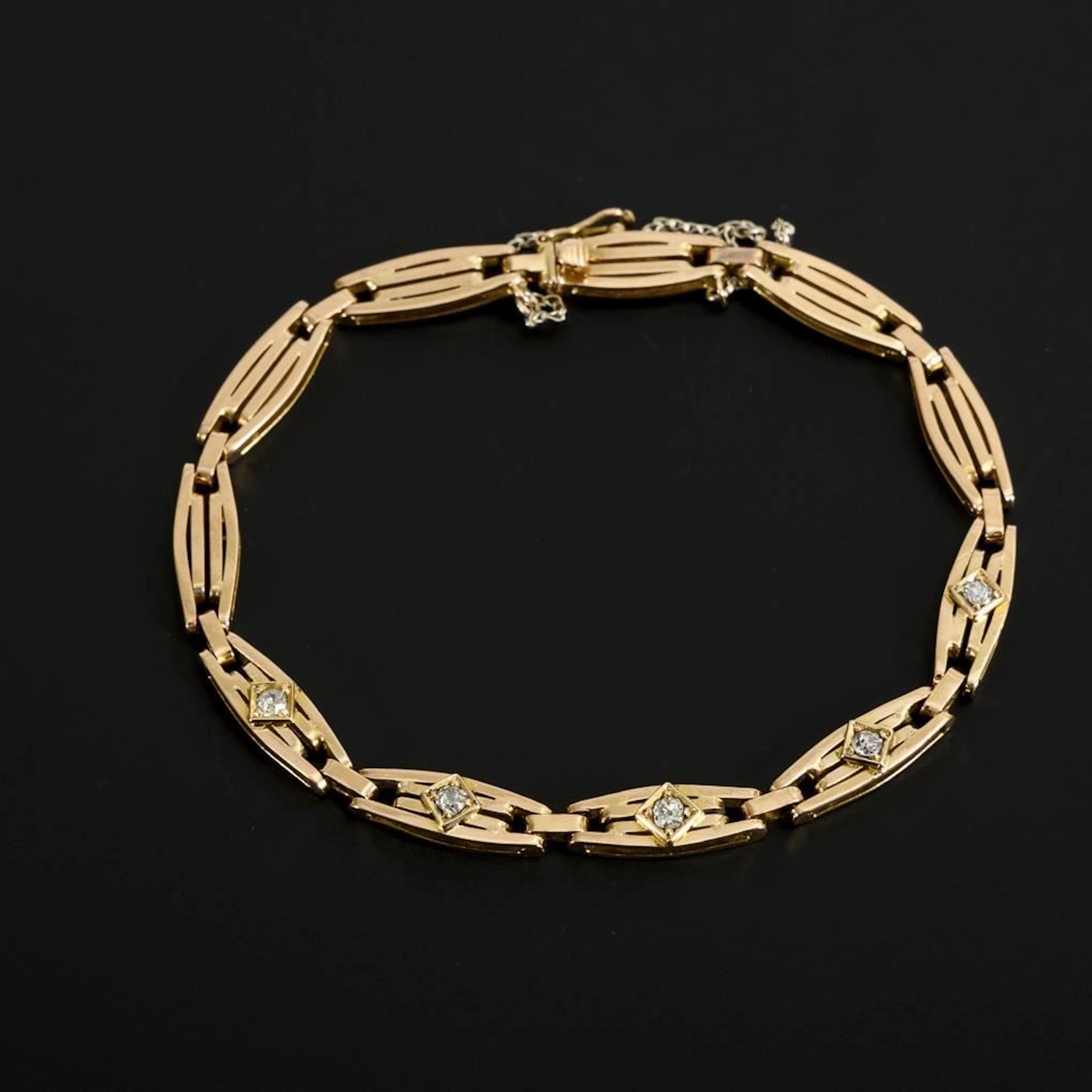 Art Nouveau bracelet with old-cut diamonds.