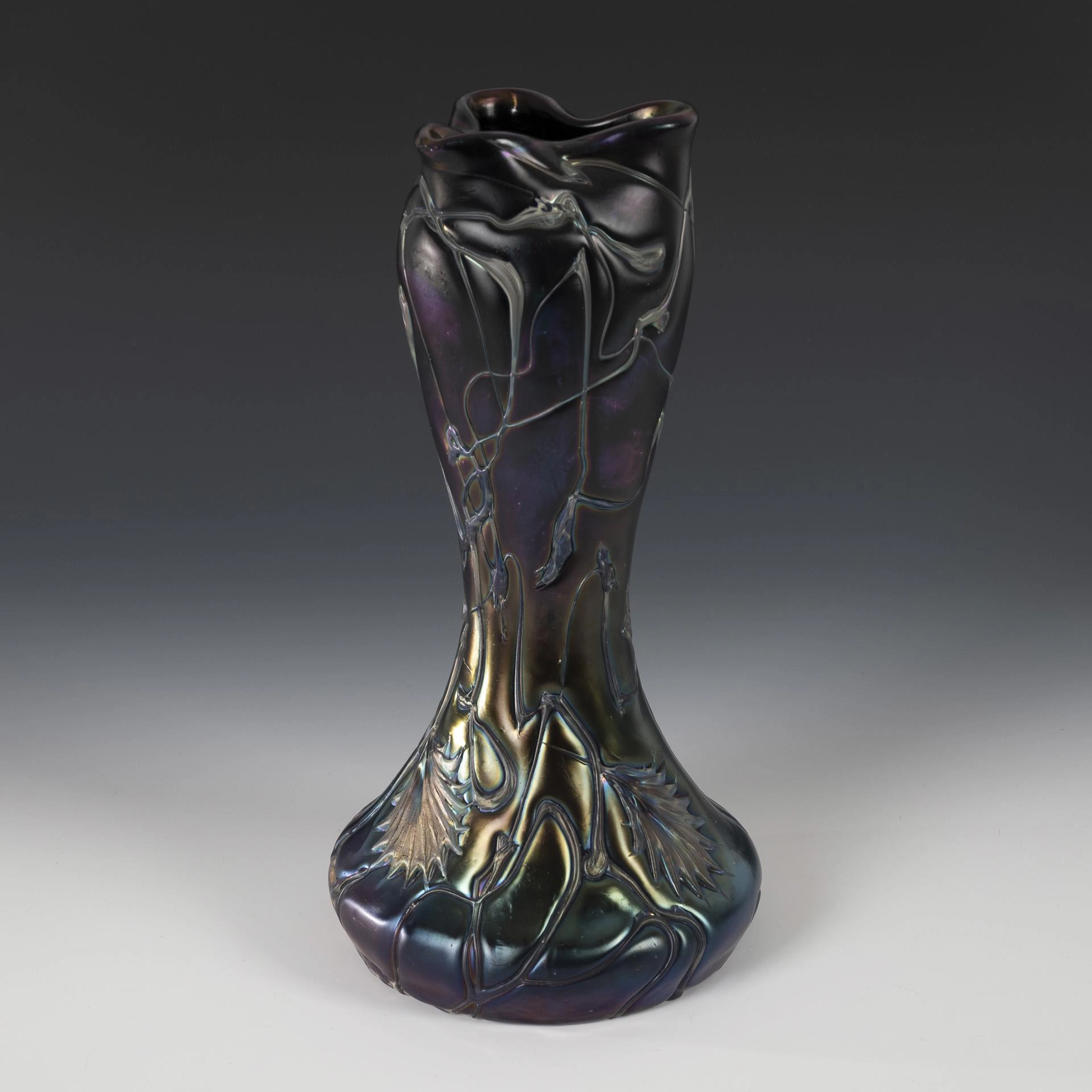 Art Nouveau vase. Elisabeth.