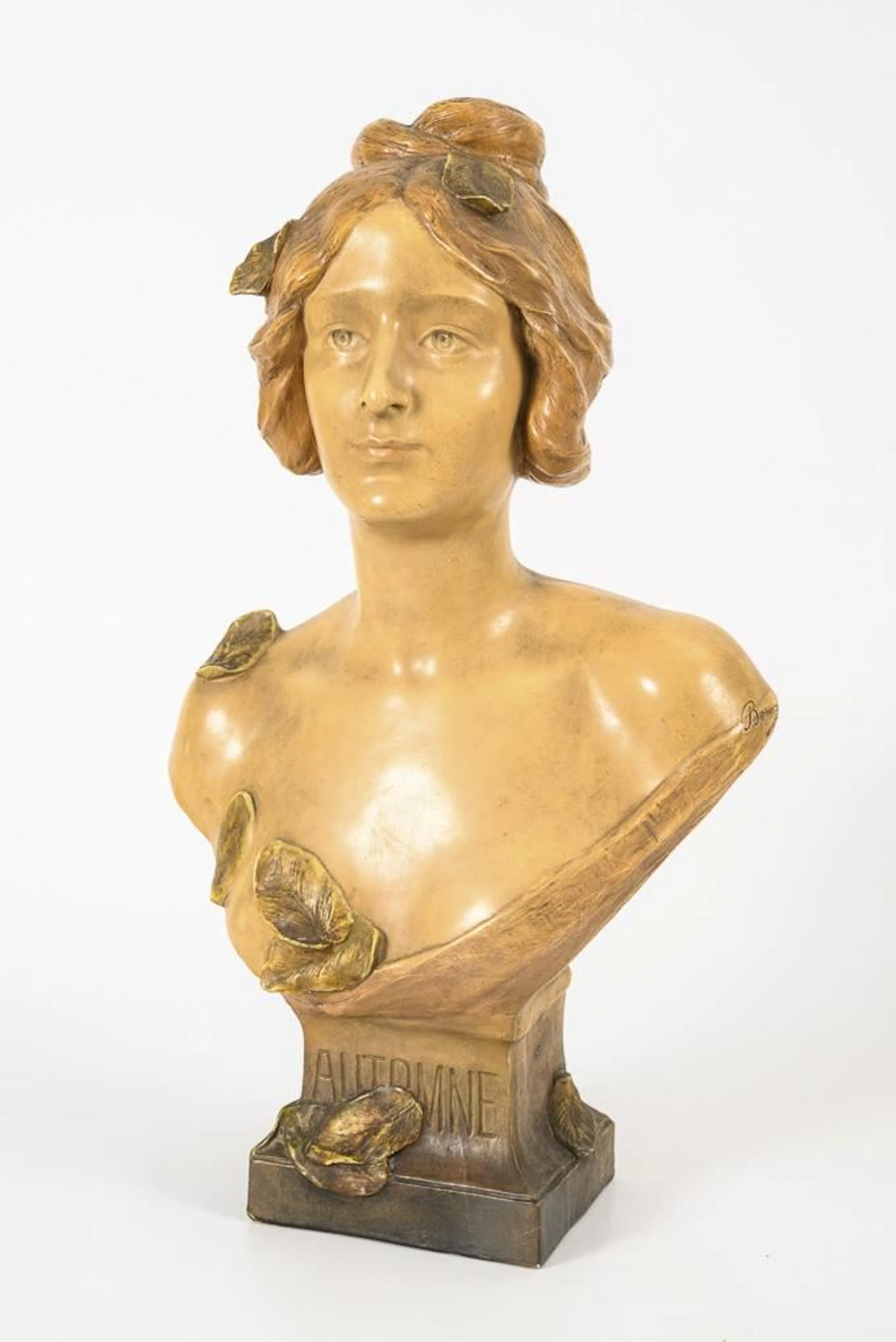 "Automne" bust. Vienna-based manufacturer Friedrich Goldscheider.