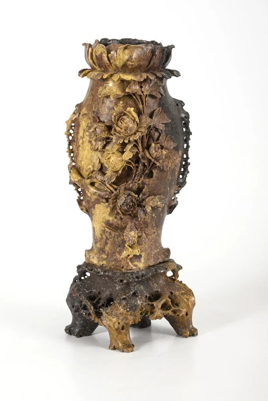 Large vase with peony relief.