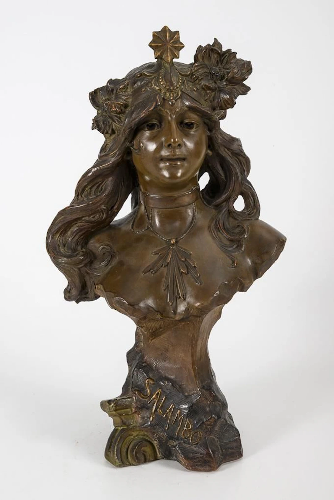 "Salambo" bust.