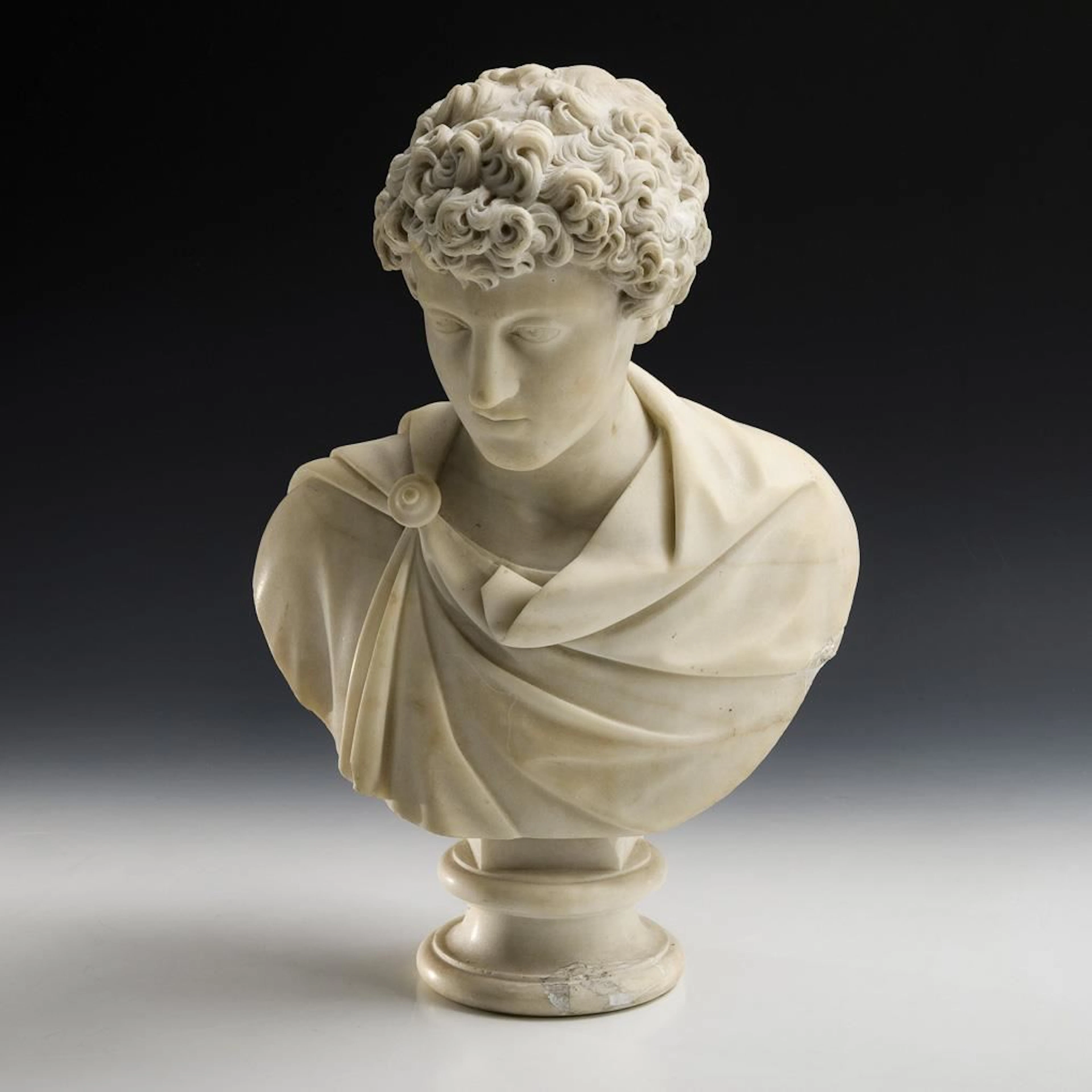 Bust of Marcus Aurelius in a paludamentum