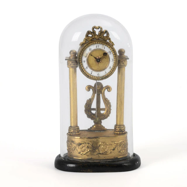 Miniature portal clock in Louis XVI style with a work by Joseph Ranna.