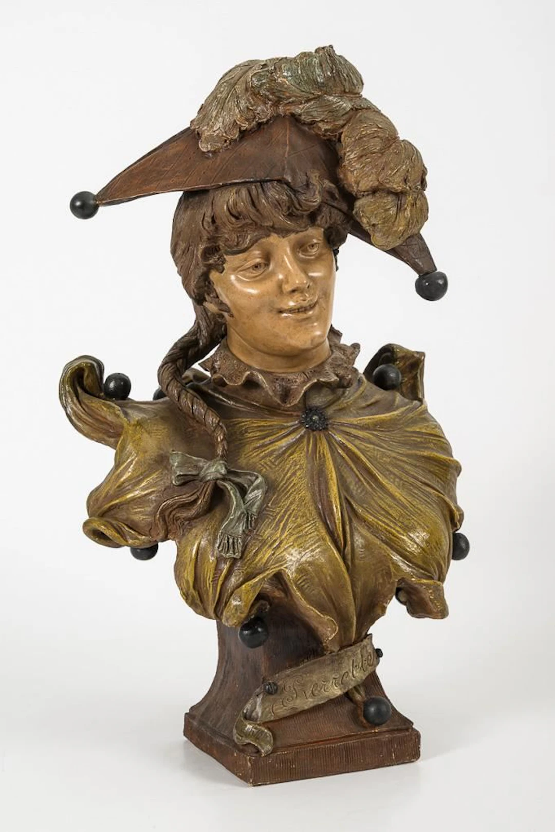 "Pierrette" bust. Vienna-based manufacturer Friedrich Goldscheider.