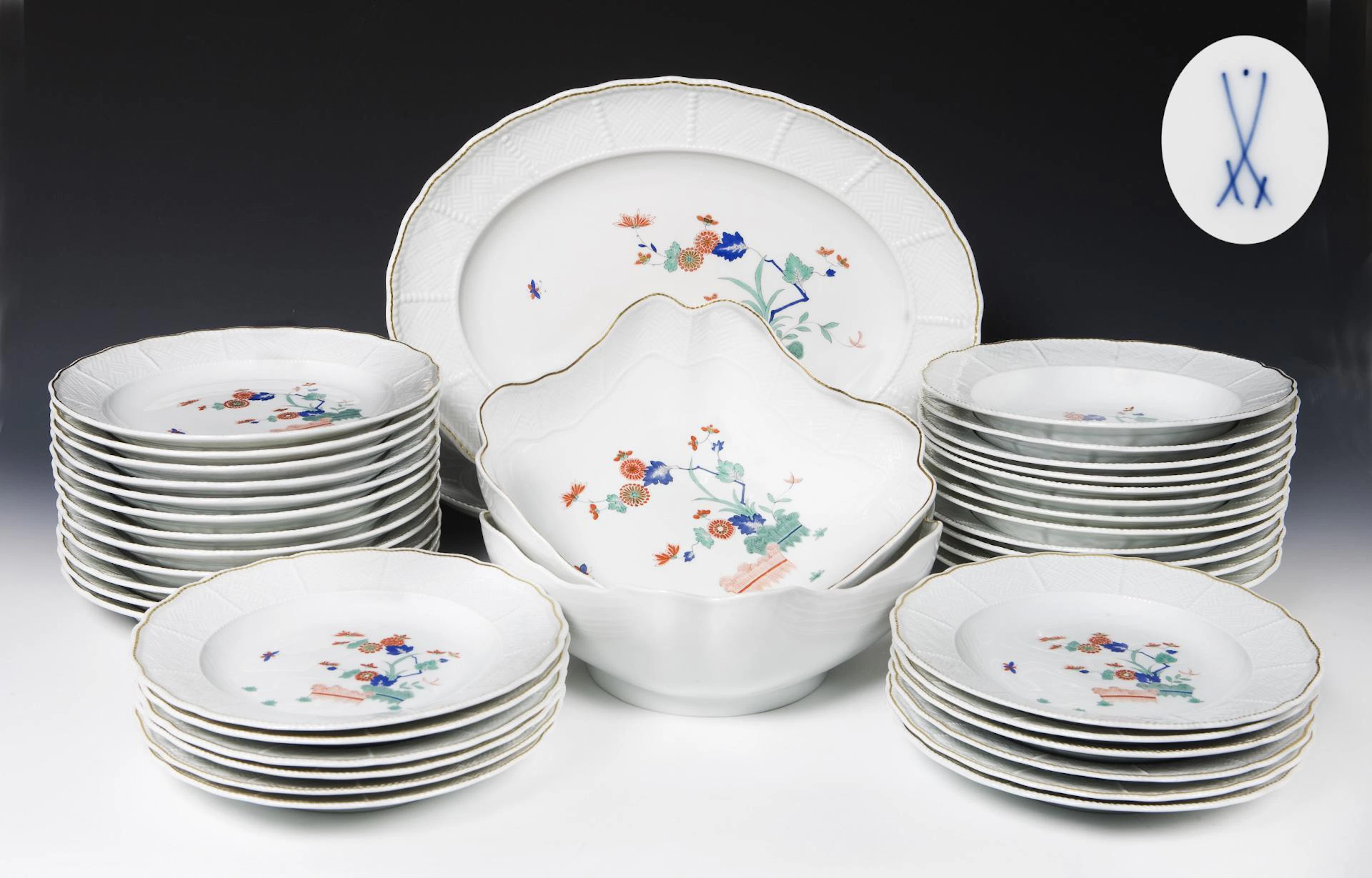 40-piece dinner service. Meissen.
