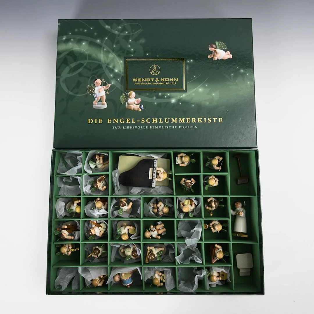 St. Peter as a conductor and 27 angel musicians in "Engel-Schlummerkiste".