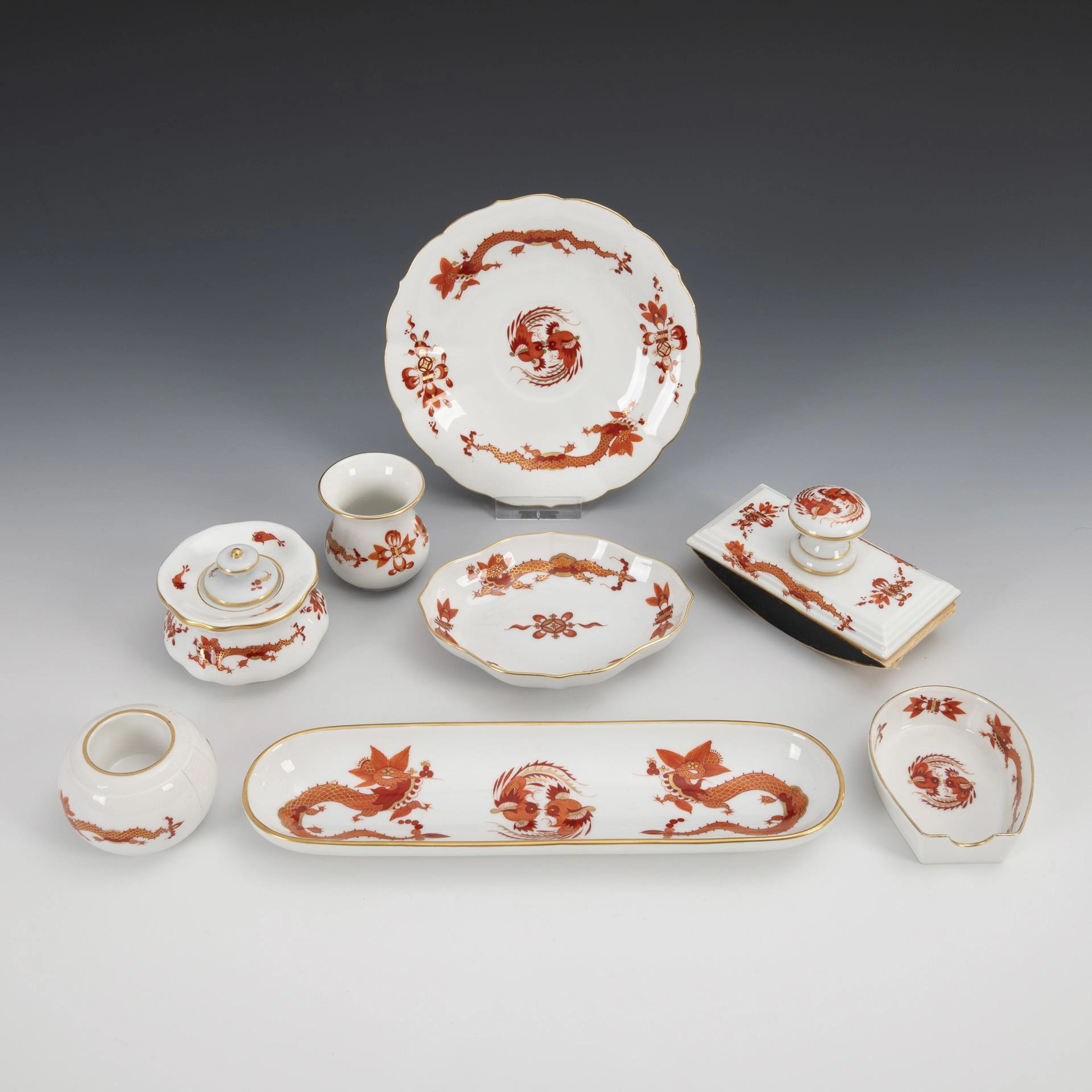 8 porcelains "Red Dragon". Meissen.