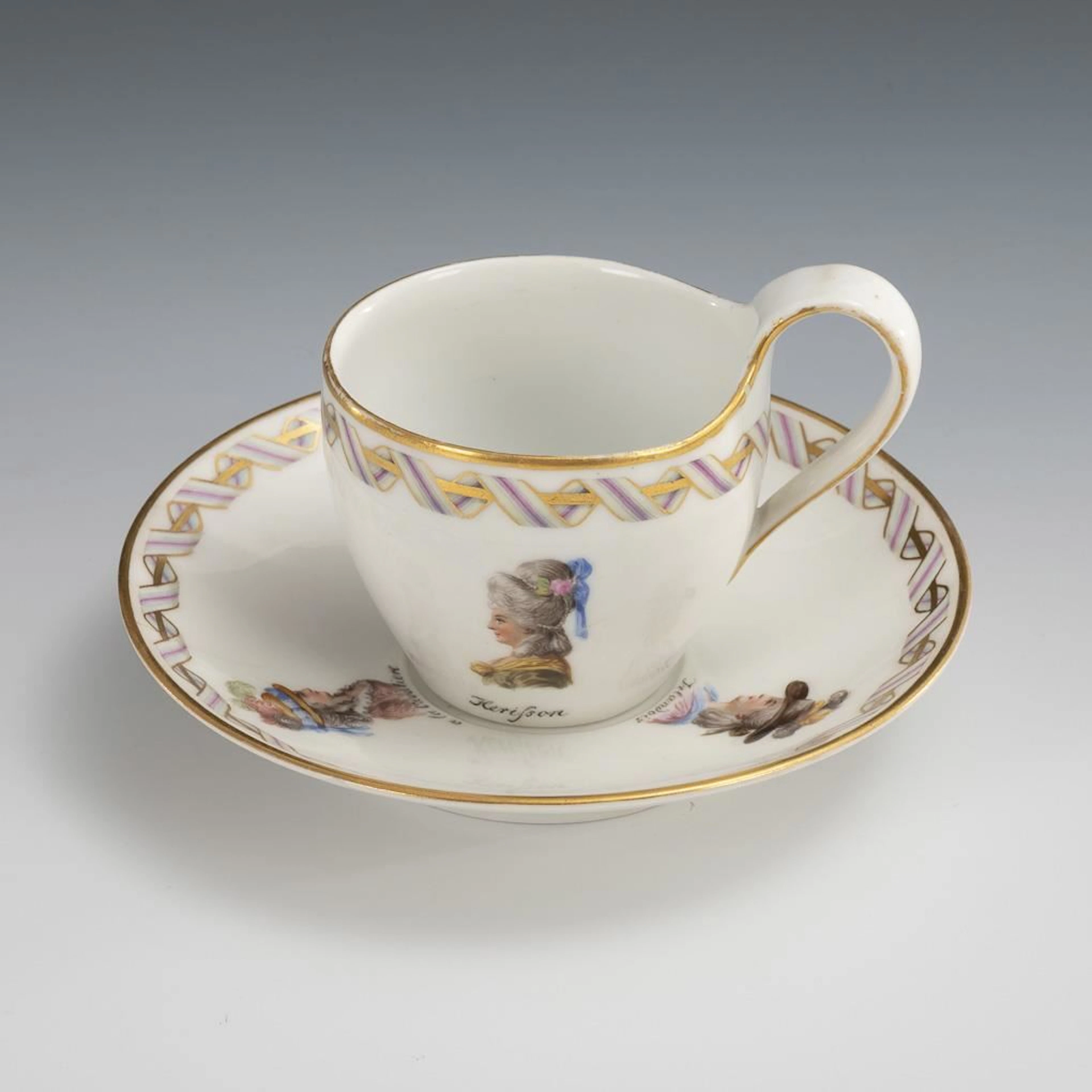 Baroque display cup "Coeffures de Berlin.". KPM Berlin.