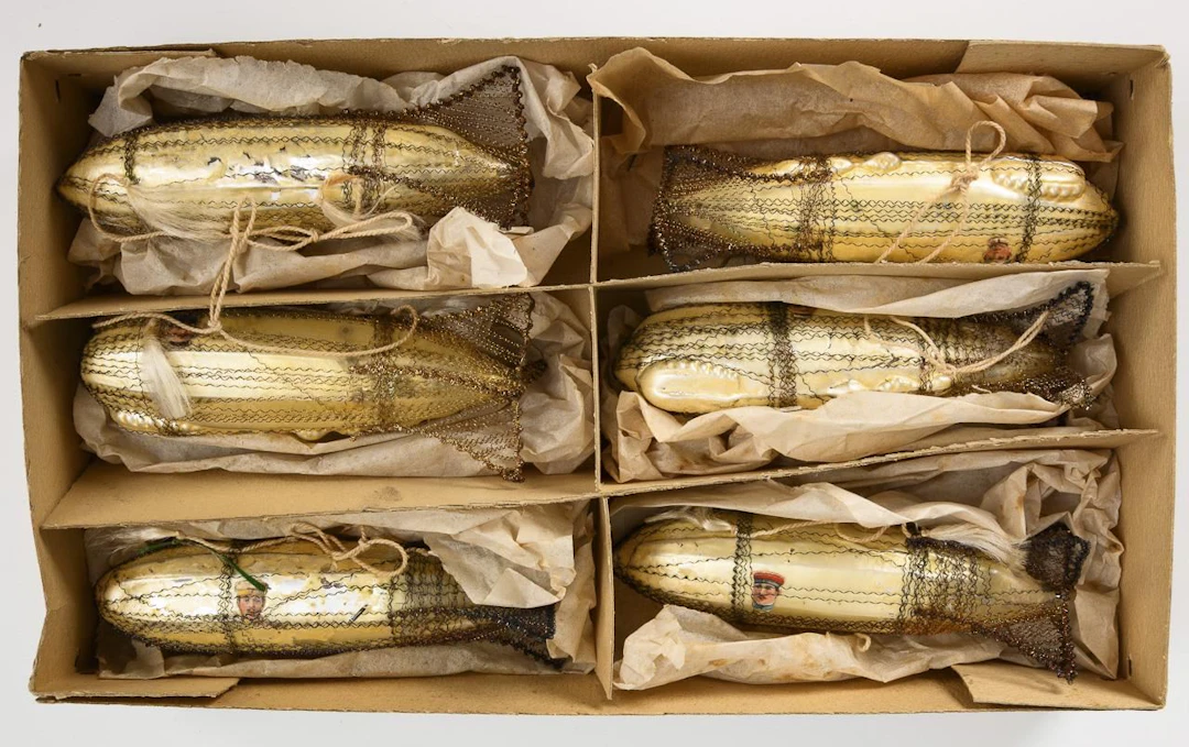 6 Zeppelins in their original packaging as Christmas tree ornaments.
