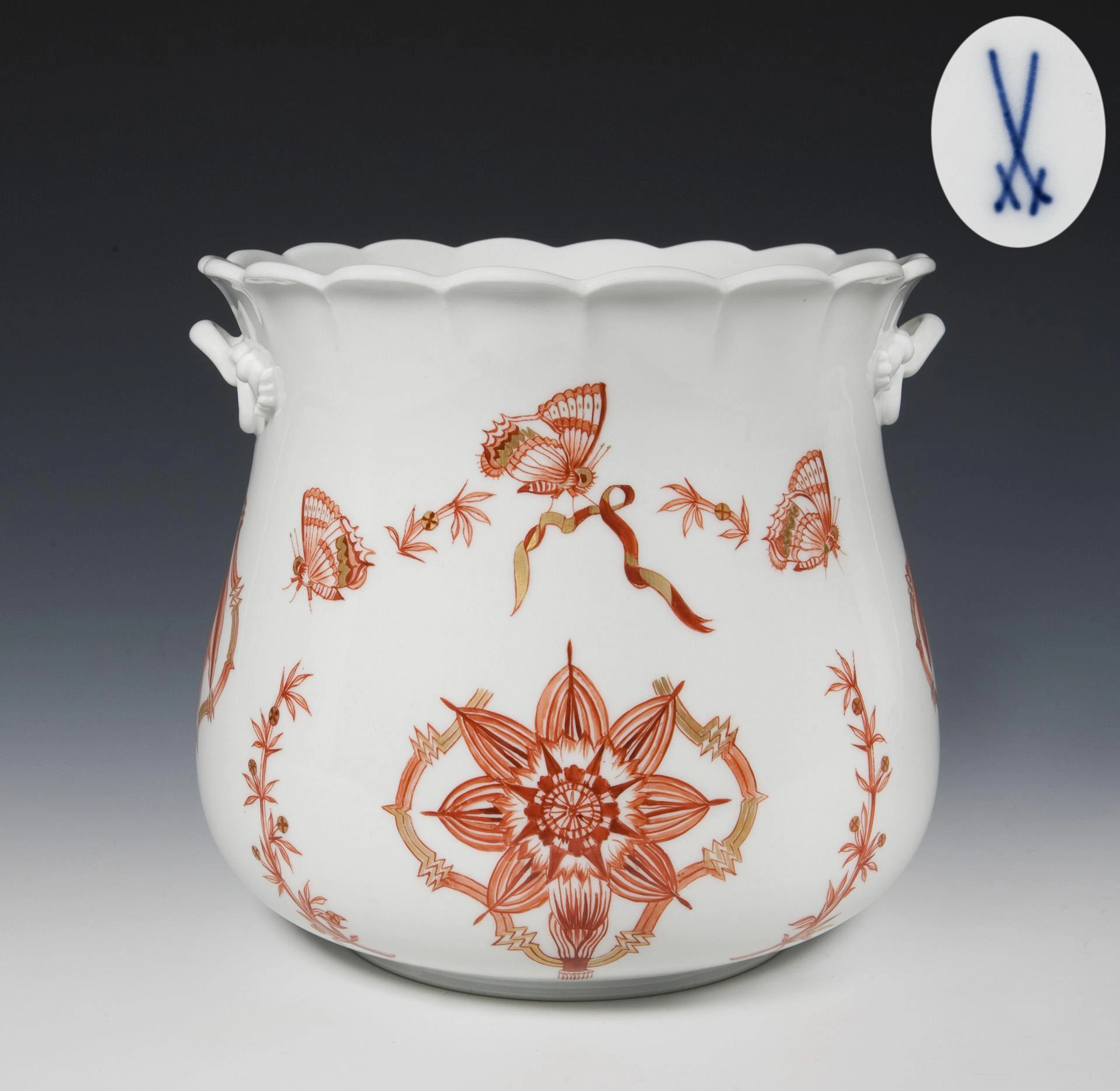 Art deco cachepot. Meissen.