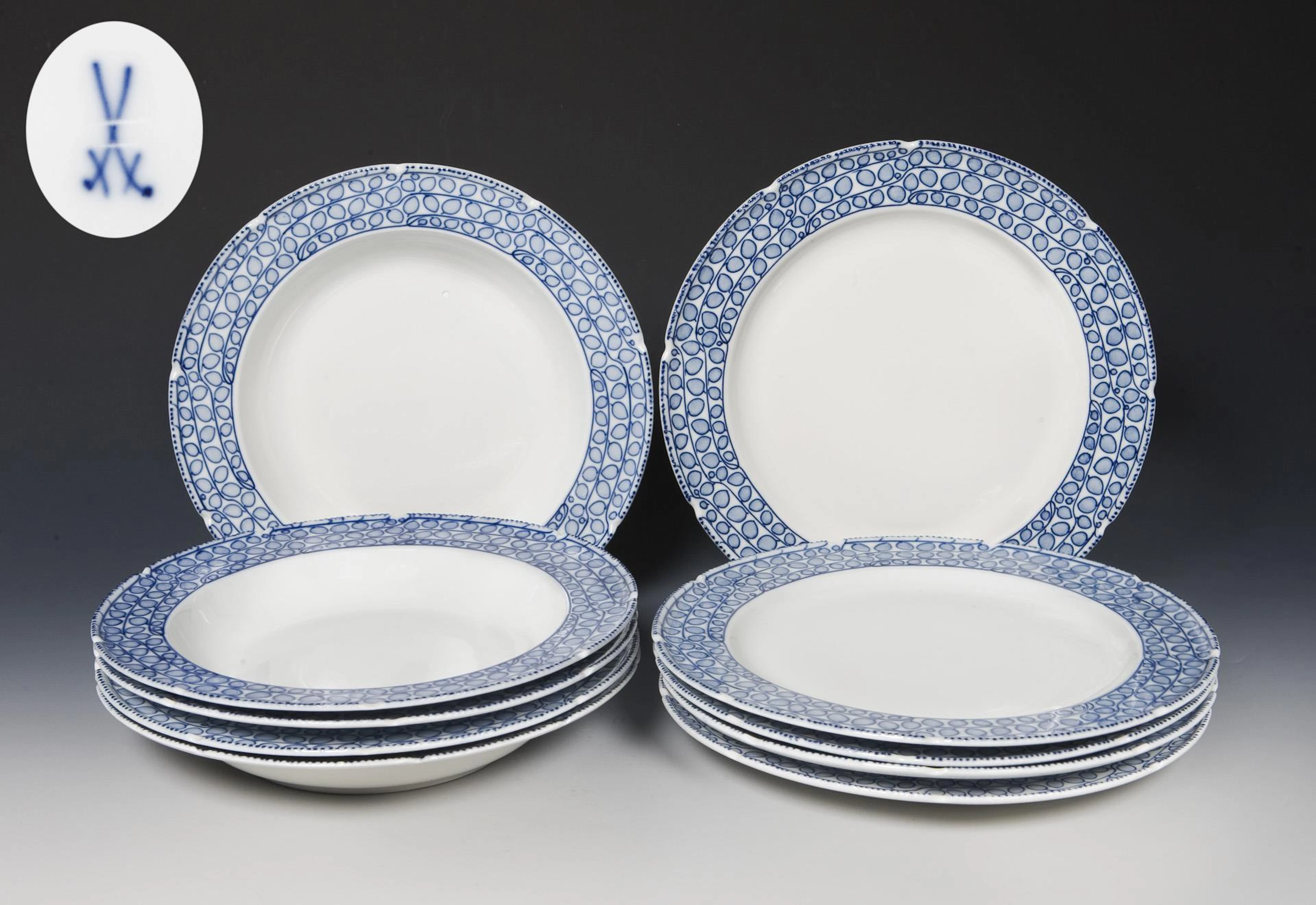 10 Art Nouveau plates: 5 dinner plates, 5 soup plates. Meissen.
