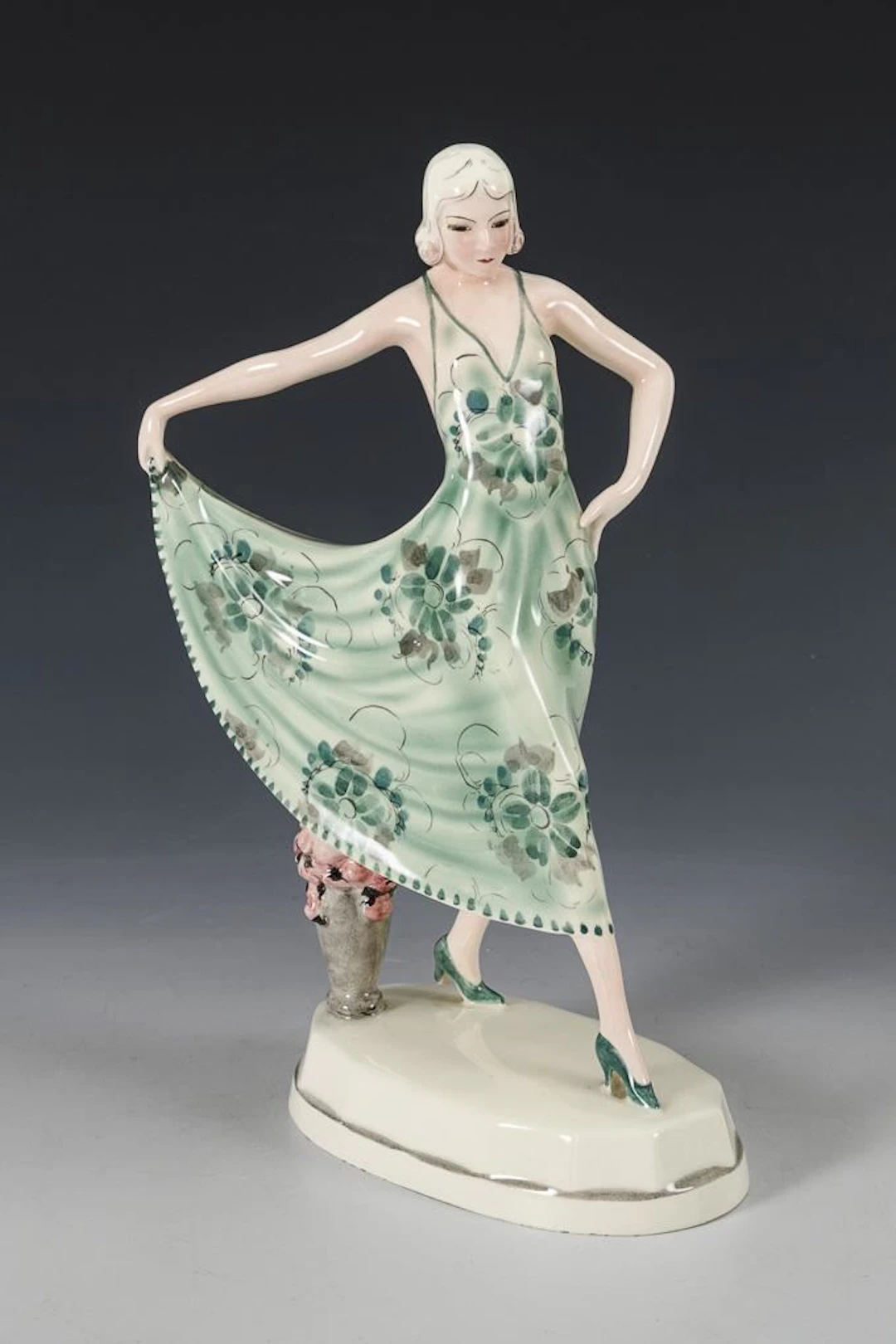 "Harvey" figurine. Vienna-based manufacturer Friedrich Goldscheider.