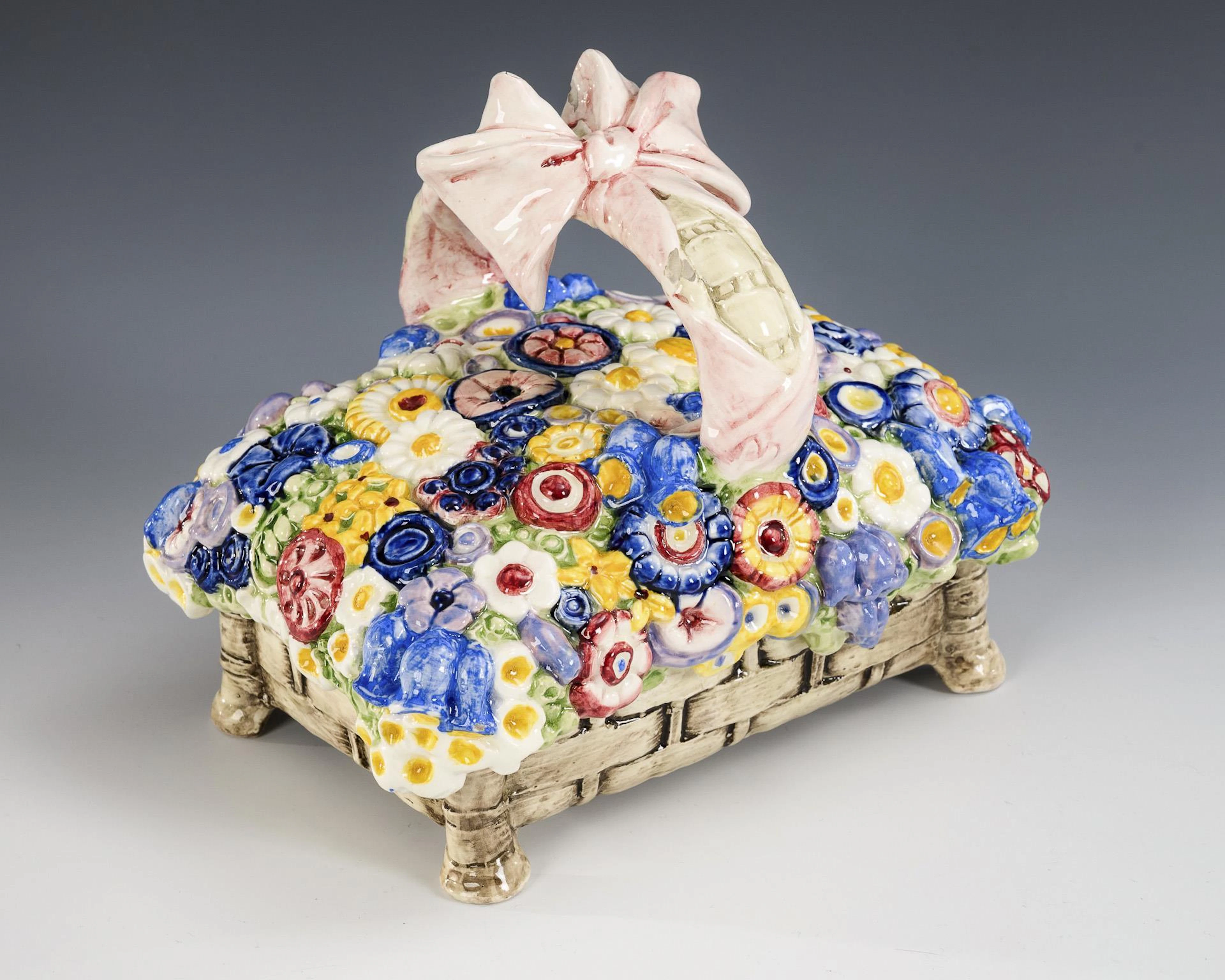 Relief flower box. Bernhard Bloch, Eichwald.