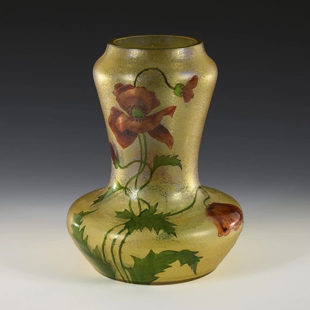 Large Art Nouveau vase with poppy motif. Goldberg.