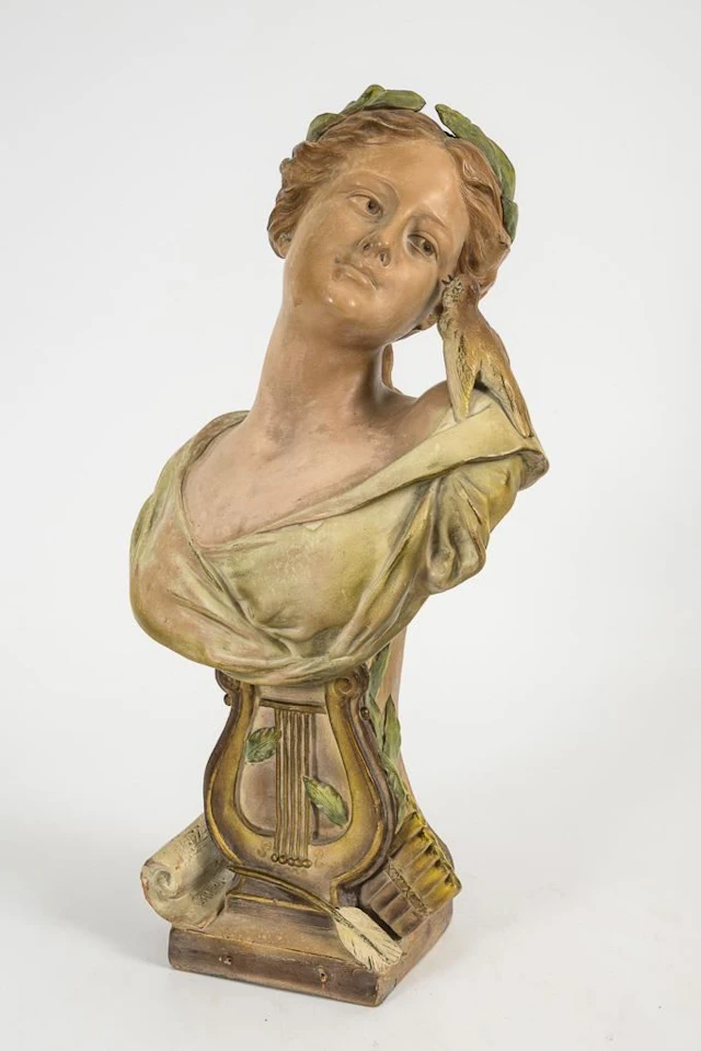 Art Nouveau bust: Allegory of Music. Louis Alphonse Hanne, Manufacture
