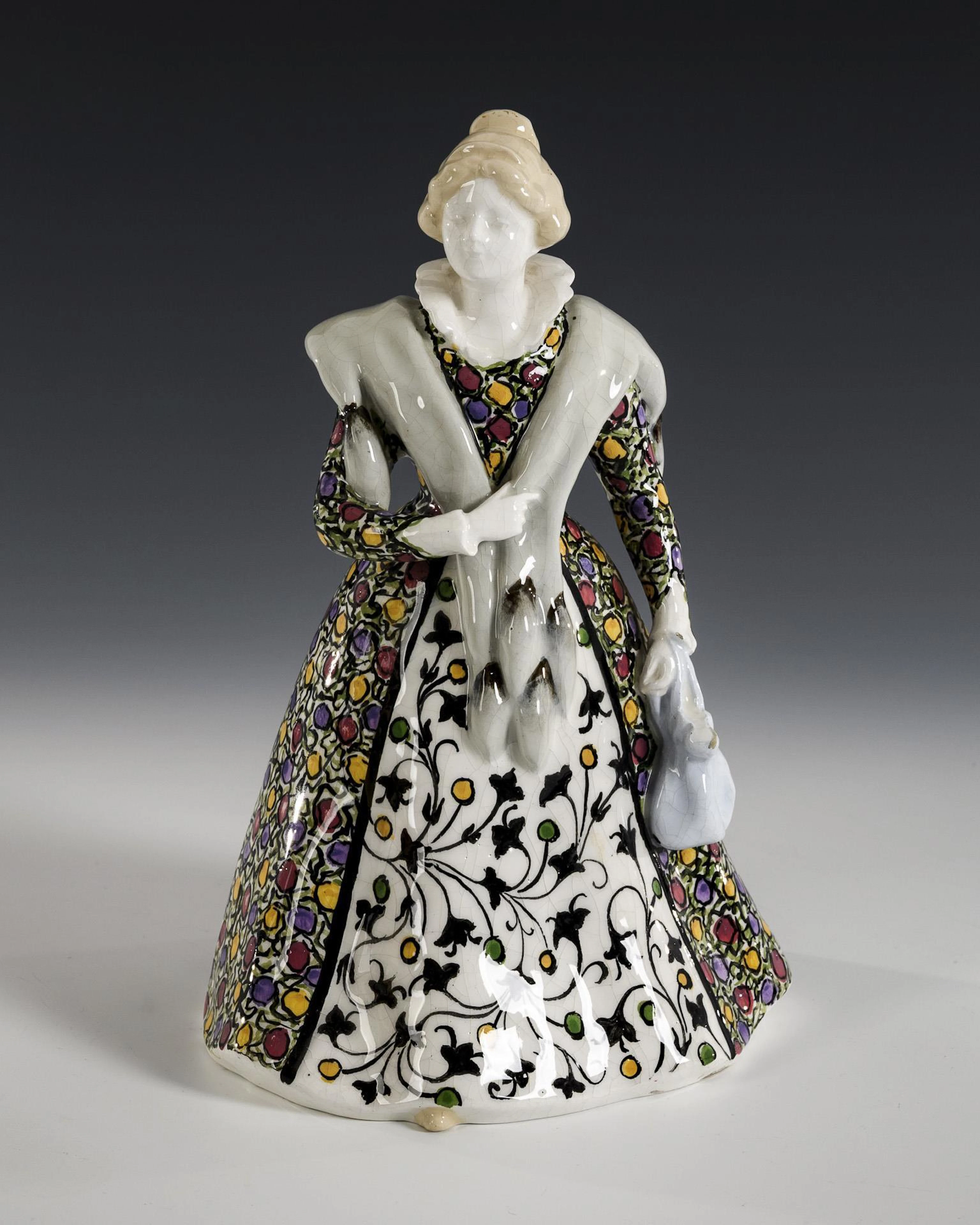 Art Nouveau figurine "Lady with fur".