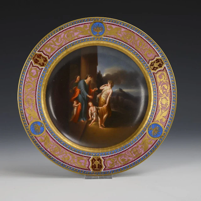 Vienna-style picture plate.