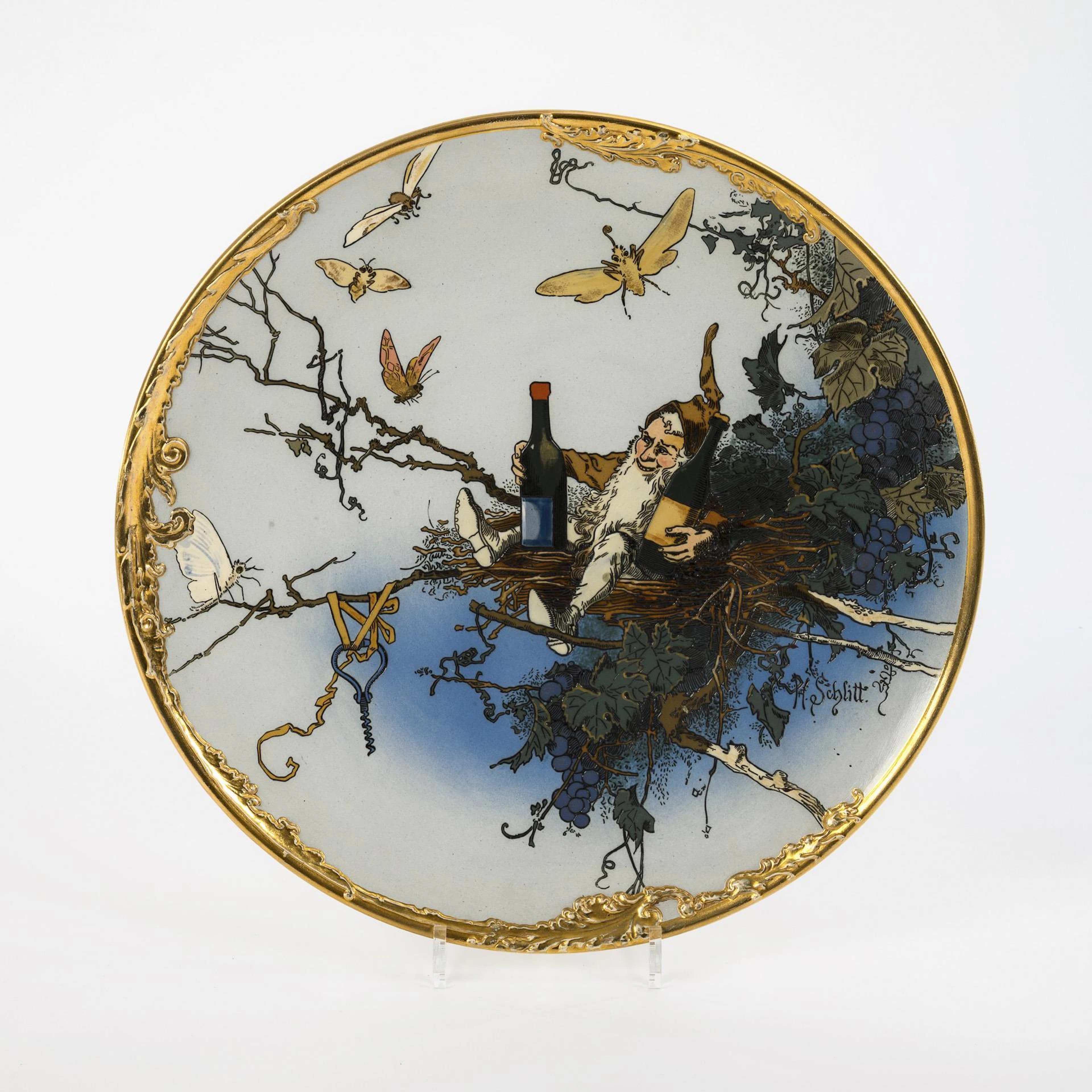 Large chromolite wall plate with dwarf motif. Villeroy & Boch.