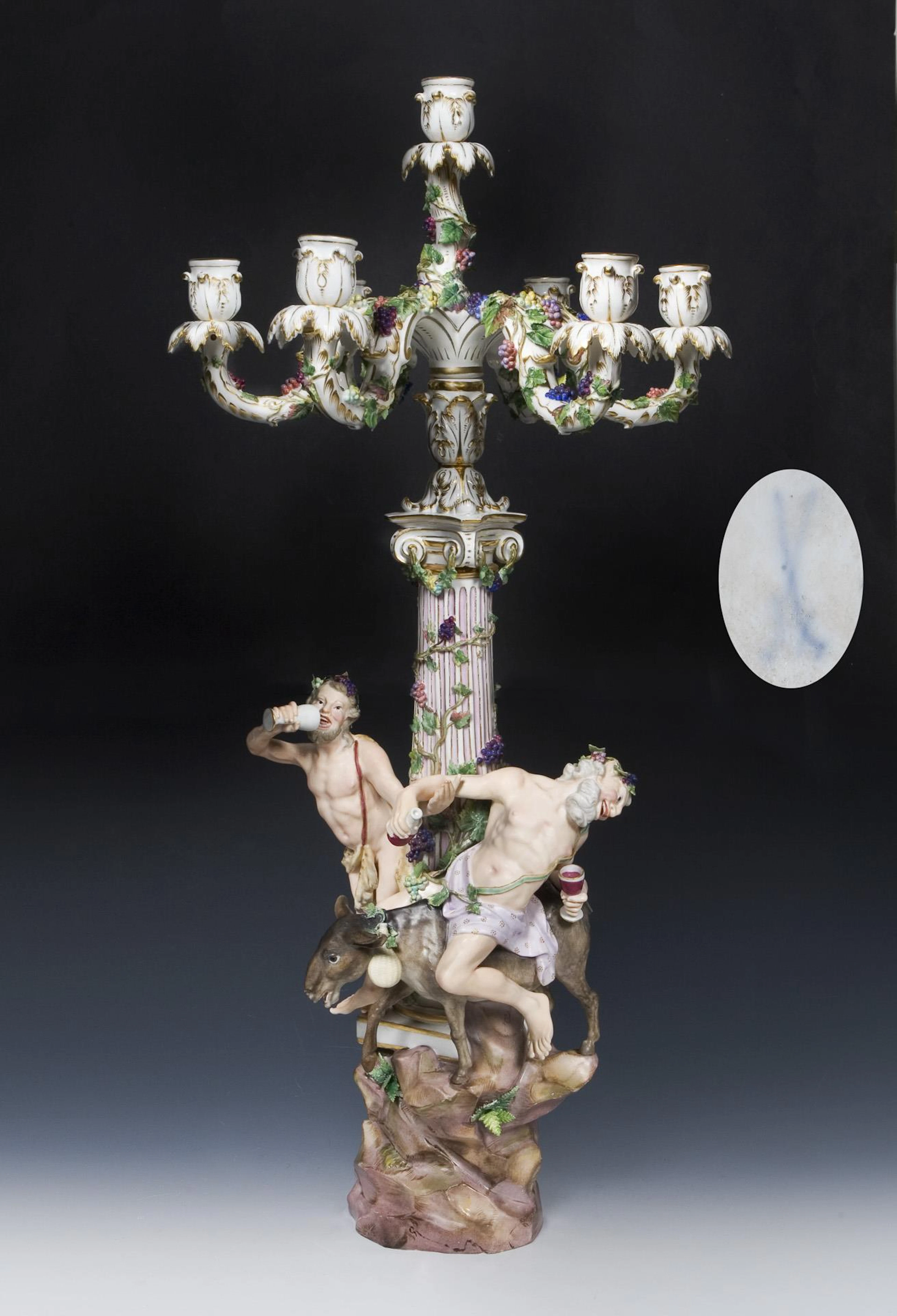 Large figural chandelier with silver group. Meissen.