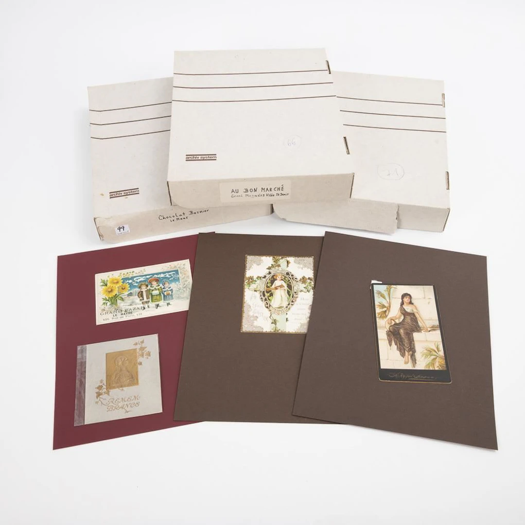 Assortment of luxury papers in 3 boxes.