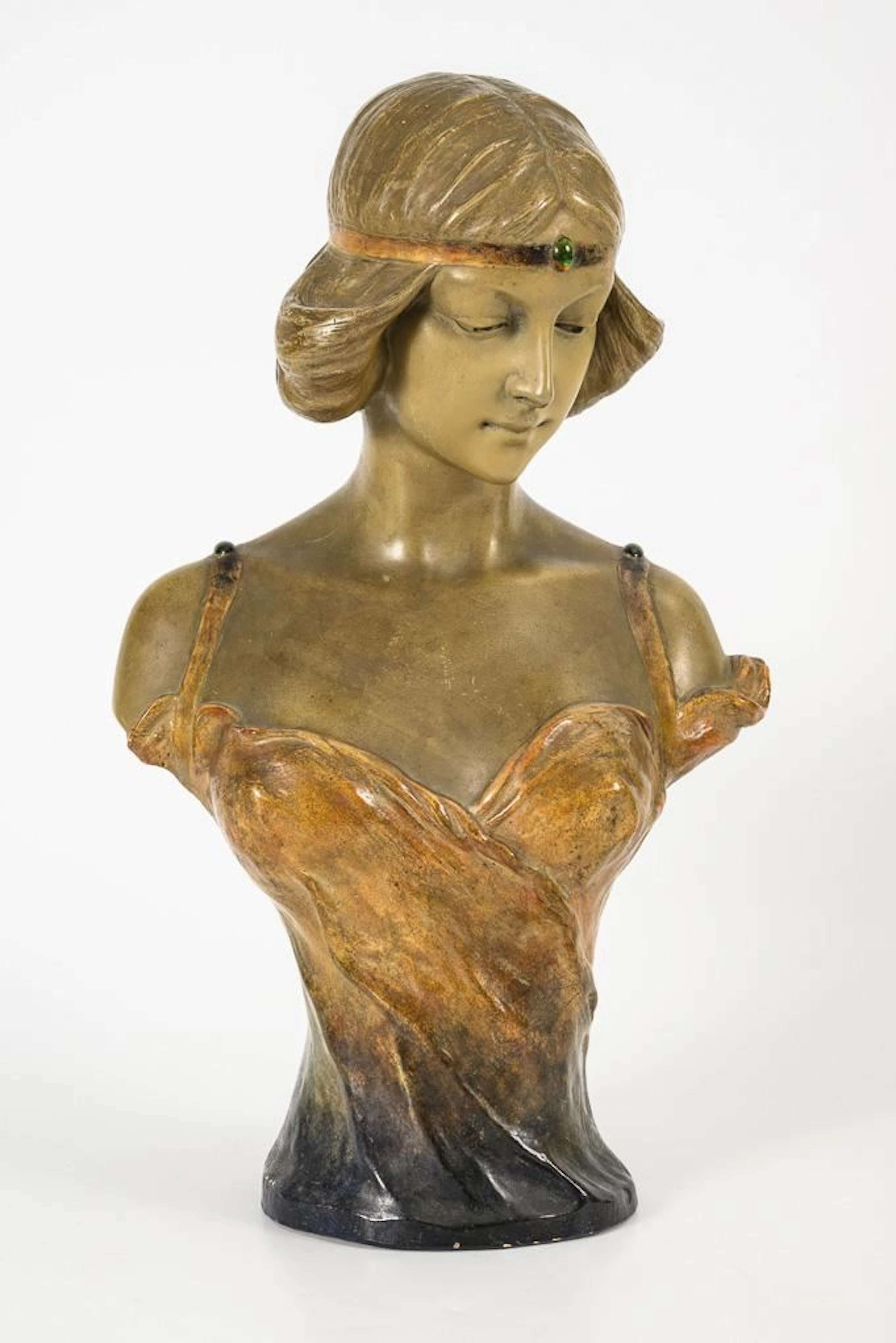 Art Nouveau bust of a young woman. Vienna-based manufacturer Friedrich
