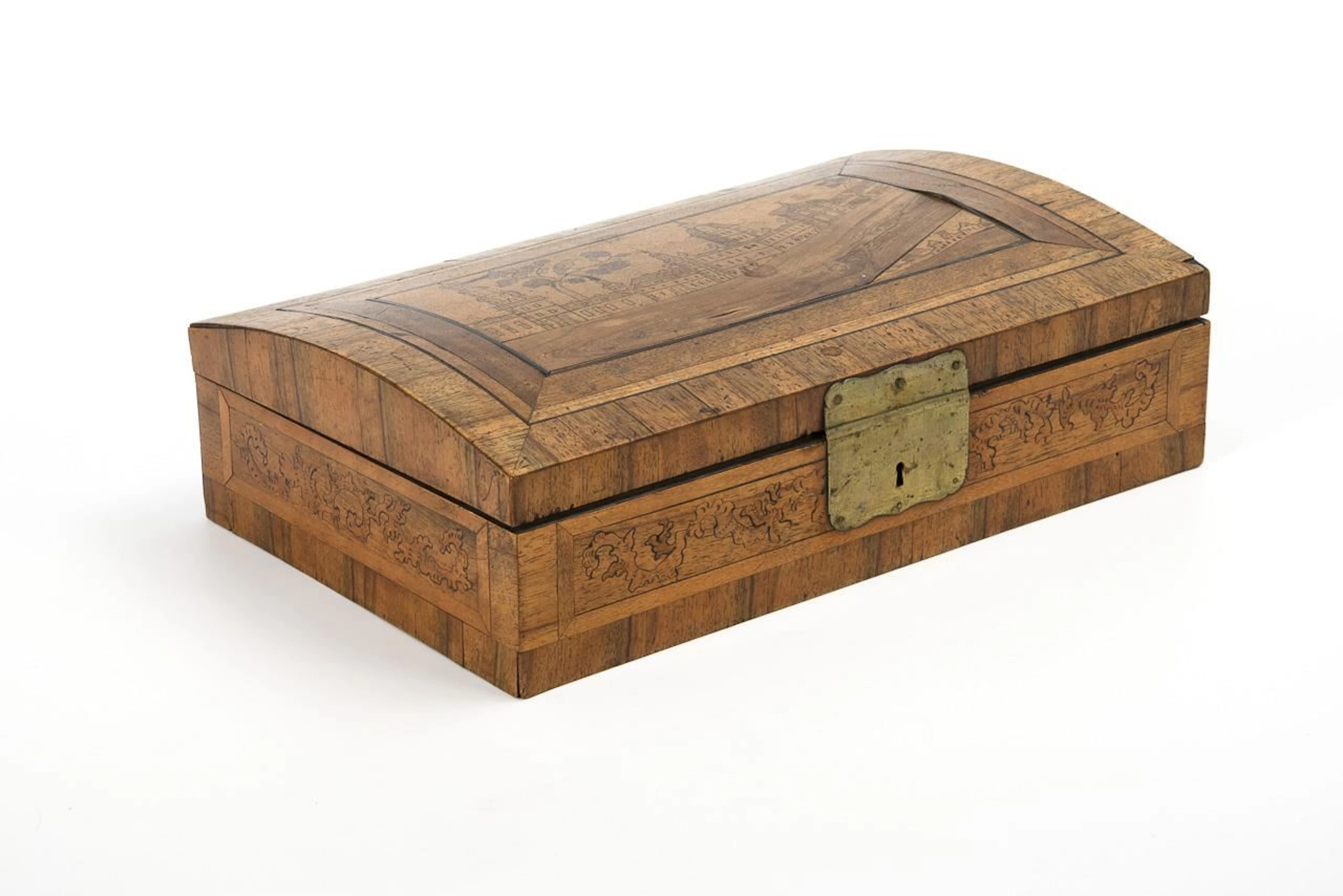 Baroque casket.