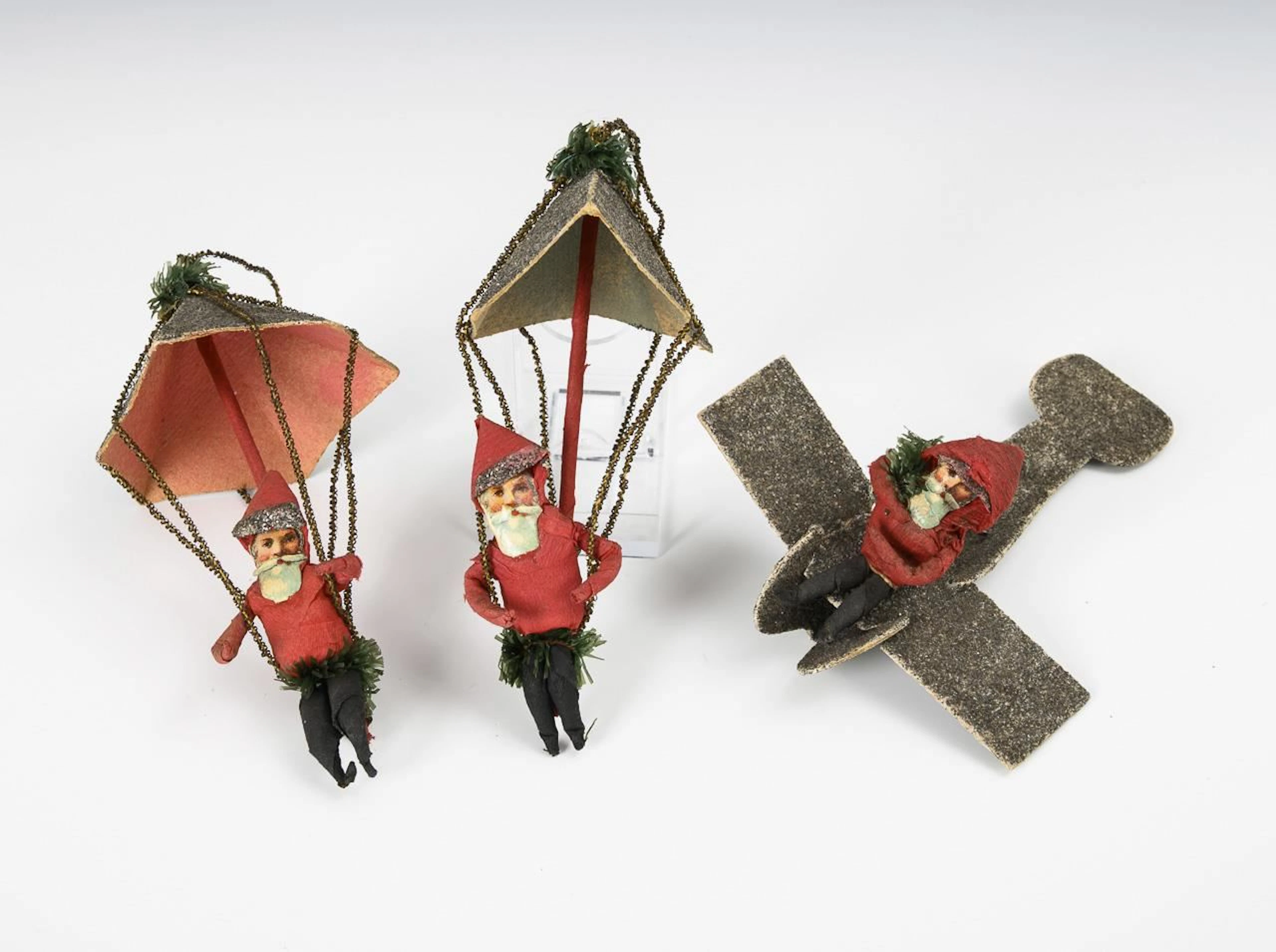 3 rare Christmas tree ornaments.