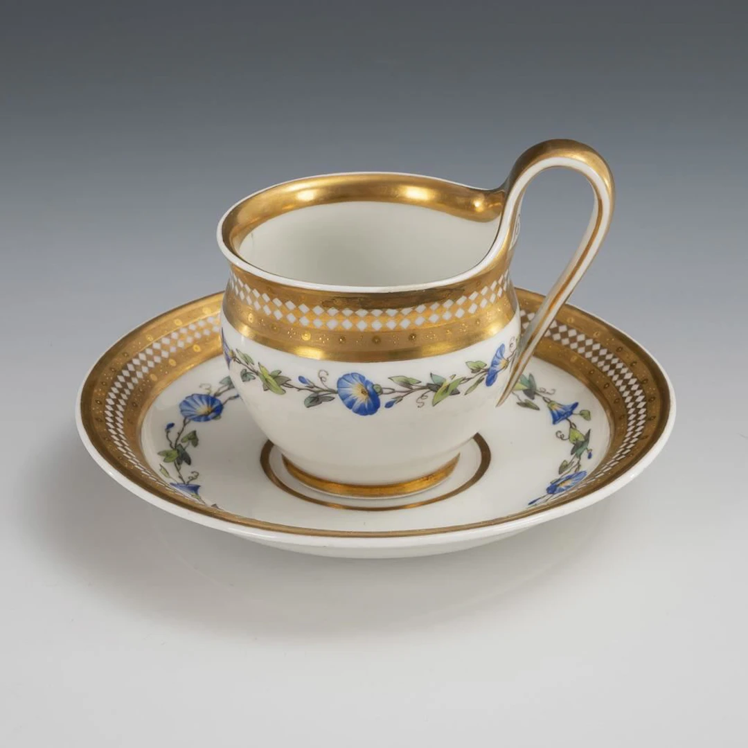 Biedermeier display cup with spiral scrolls. KPM Berlin.