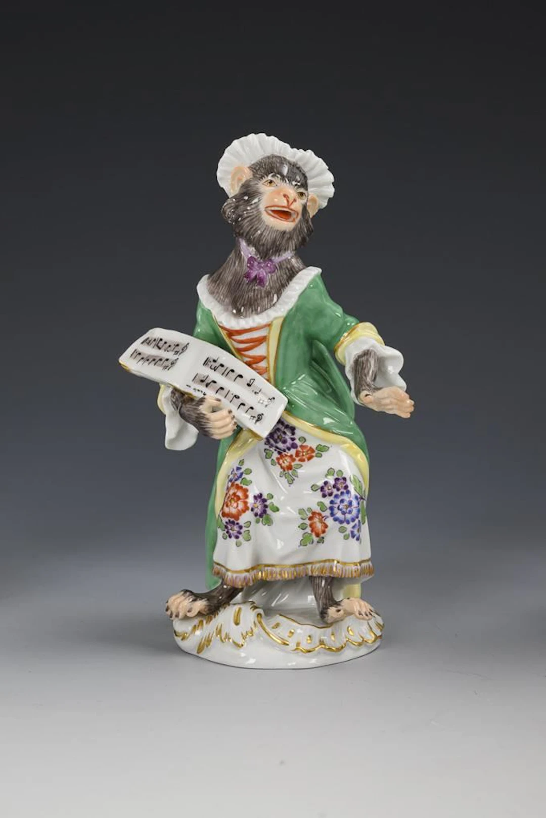 Monkey as a Singer. Meissen.