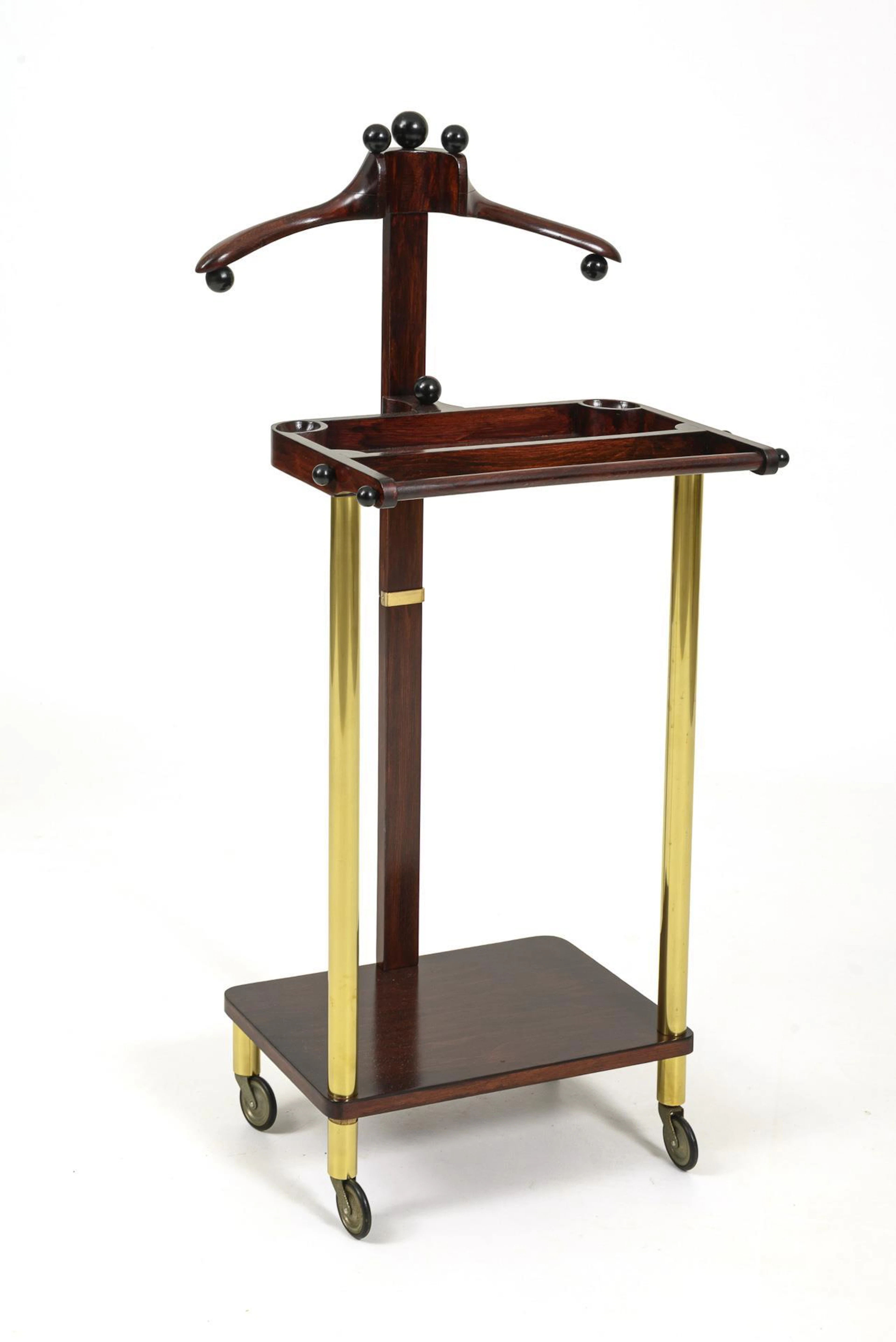Dressing stand "Silent servant".
