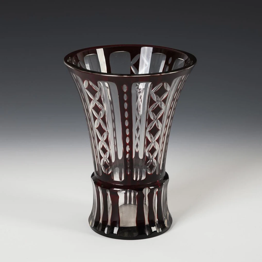Art Deco vase. Haida.