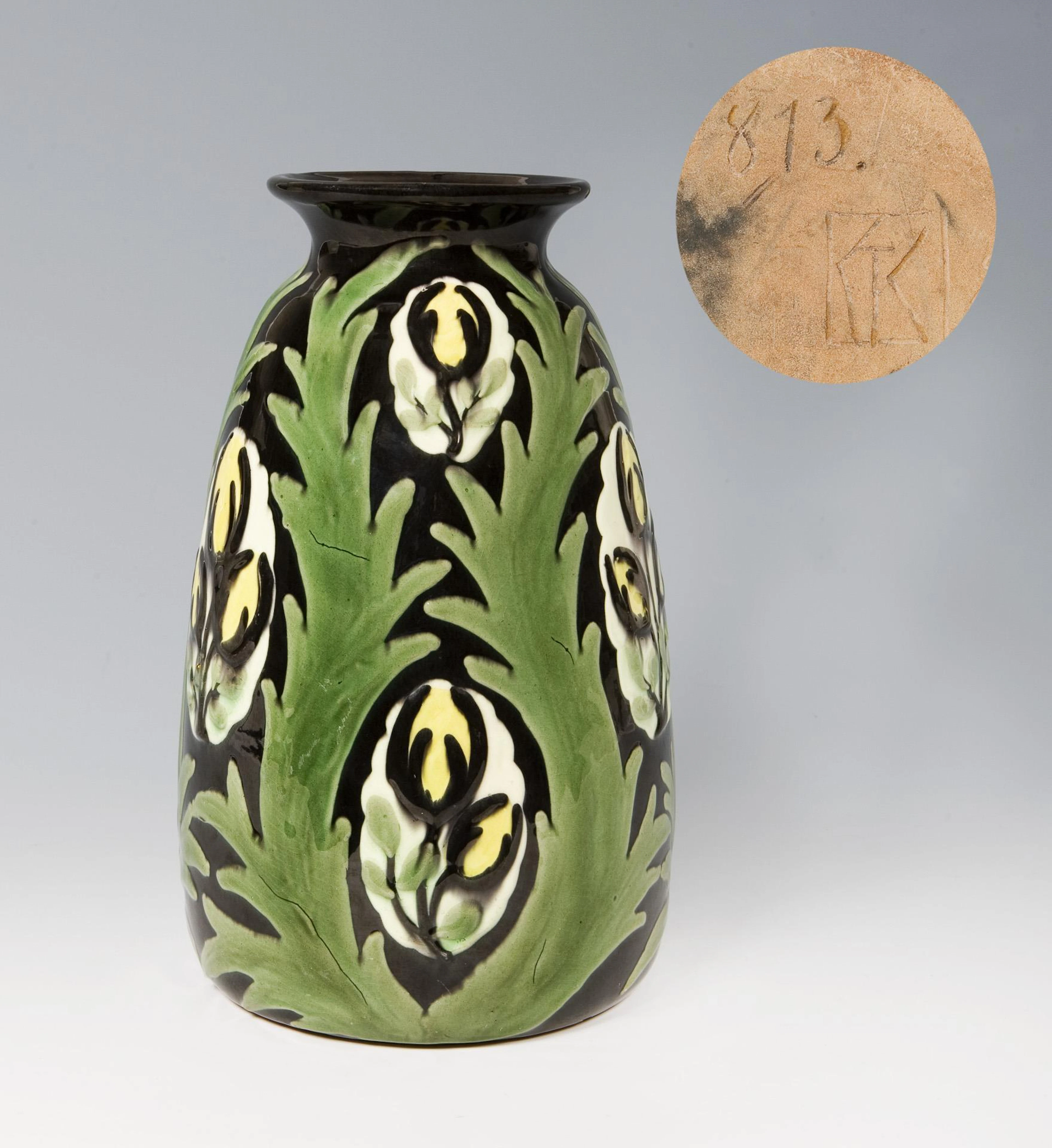 Art Nouveau vase. Art pottery Tonwerke Kandern.