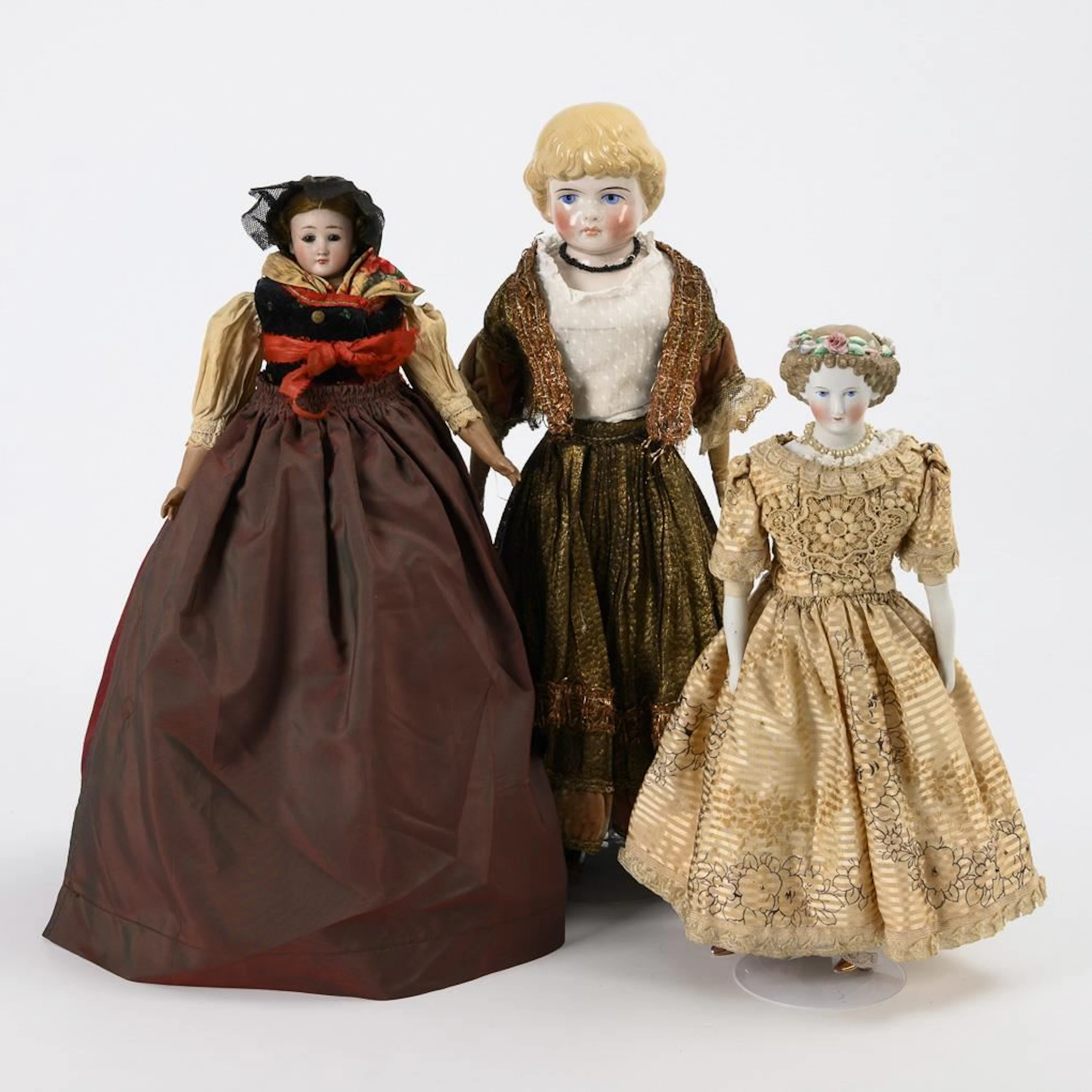 3 Bust-Head Dolls.