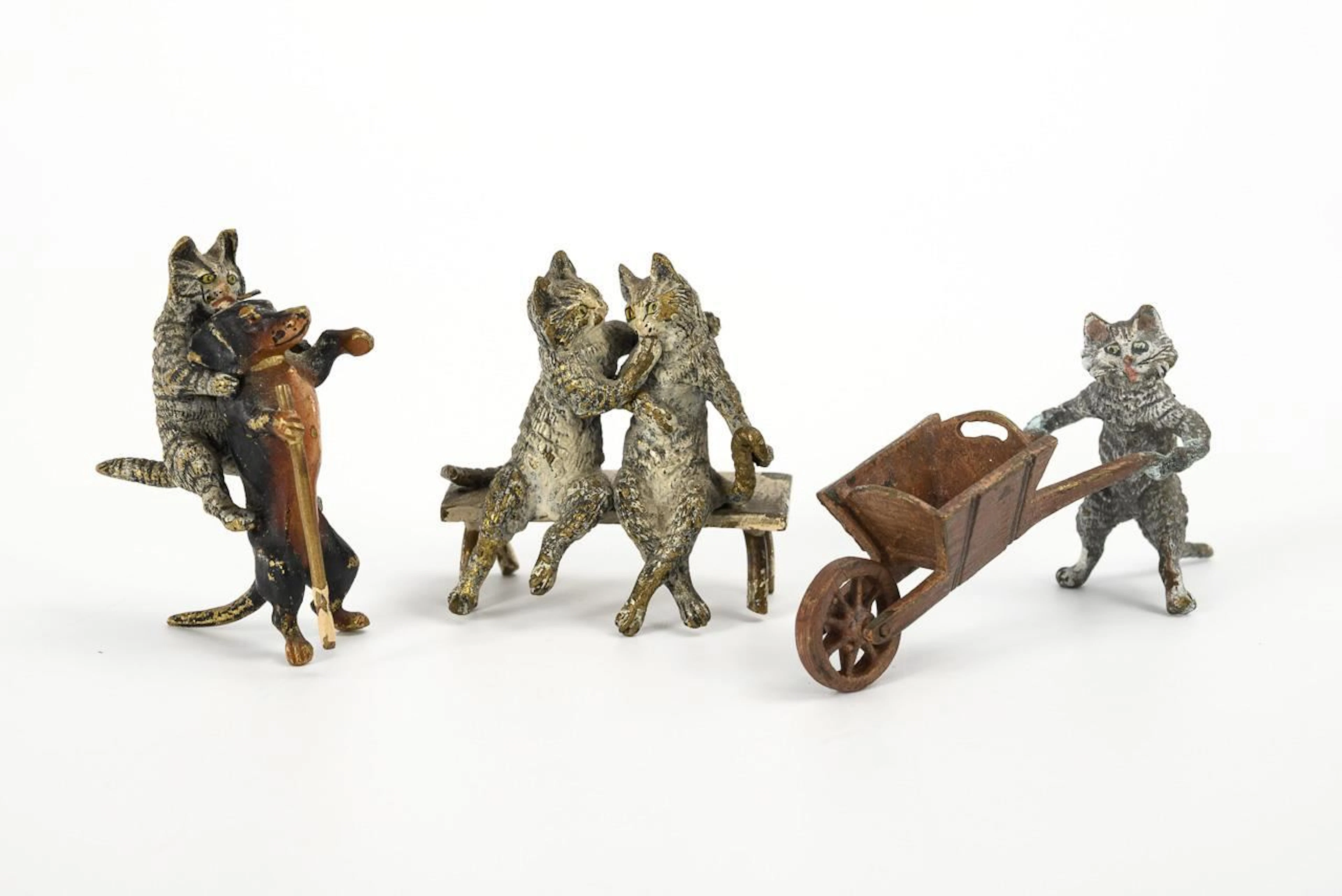 Viennese bronze (?): 3 cats