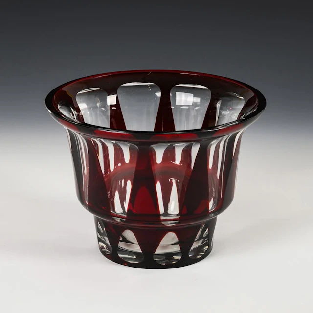 Art Deco bowl with cut-glass decoration.