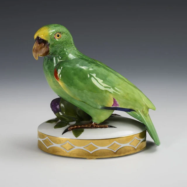 Art Deco figurine: Parrot. Hutschenreuther.