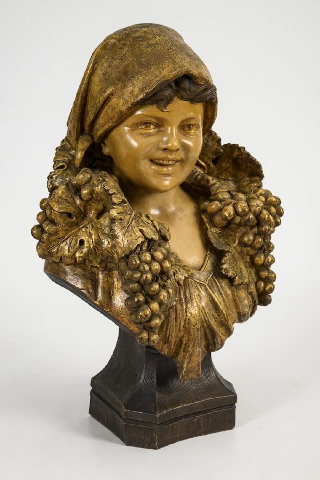 "Annita" bust. Vienna-based manufacturer Friedrich Goldscheider.