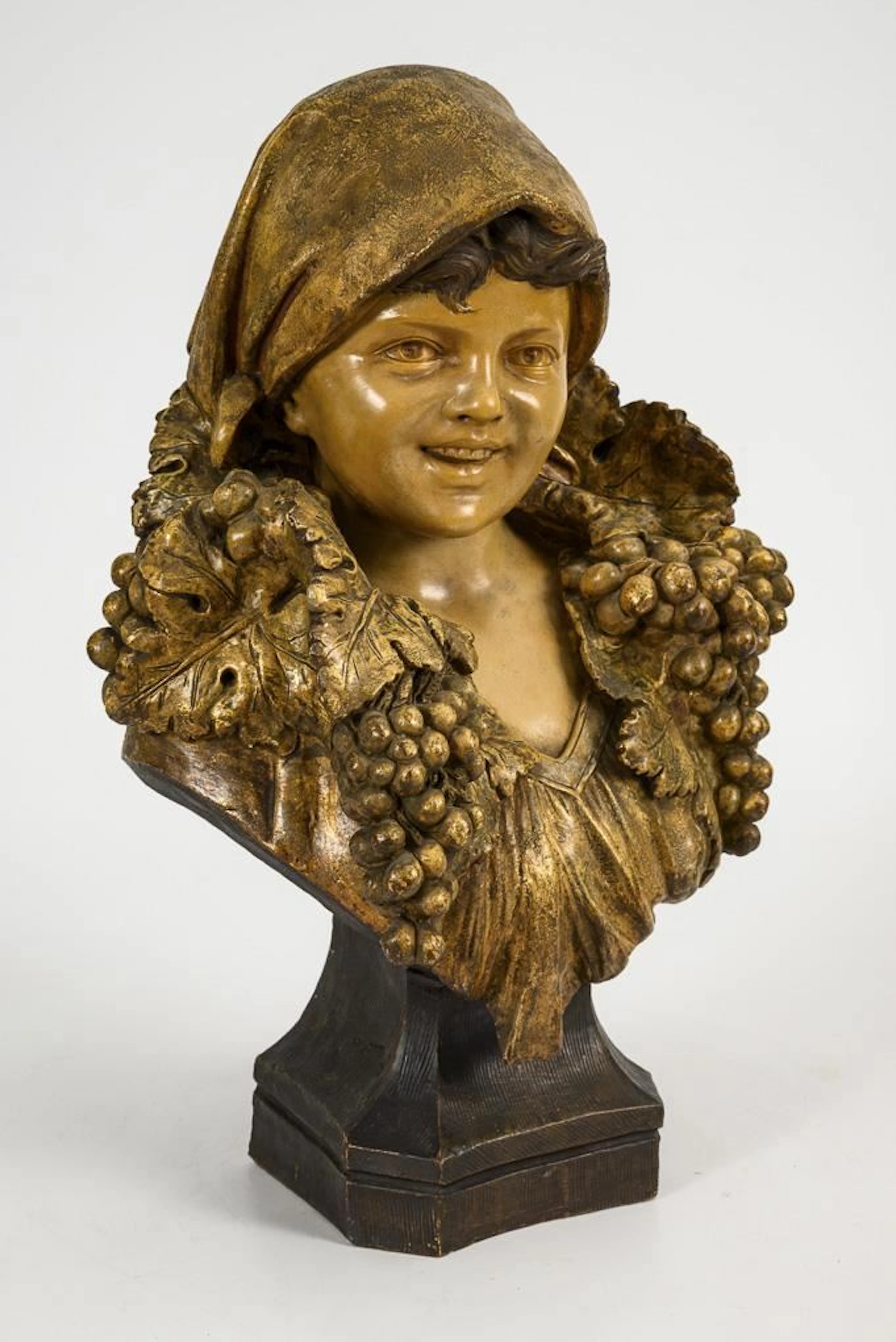 "Annita" bust. Vienna-based manufacturer Friedrich Goldscheider.