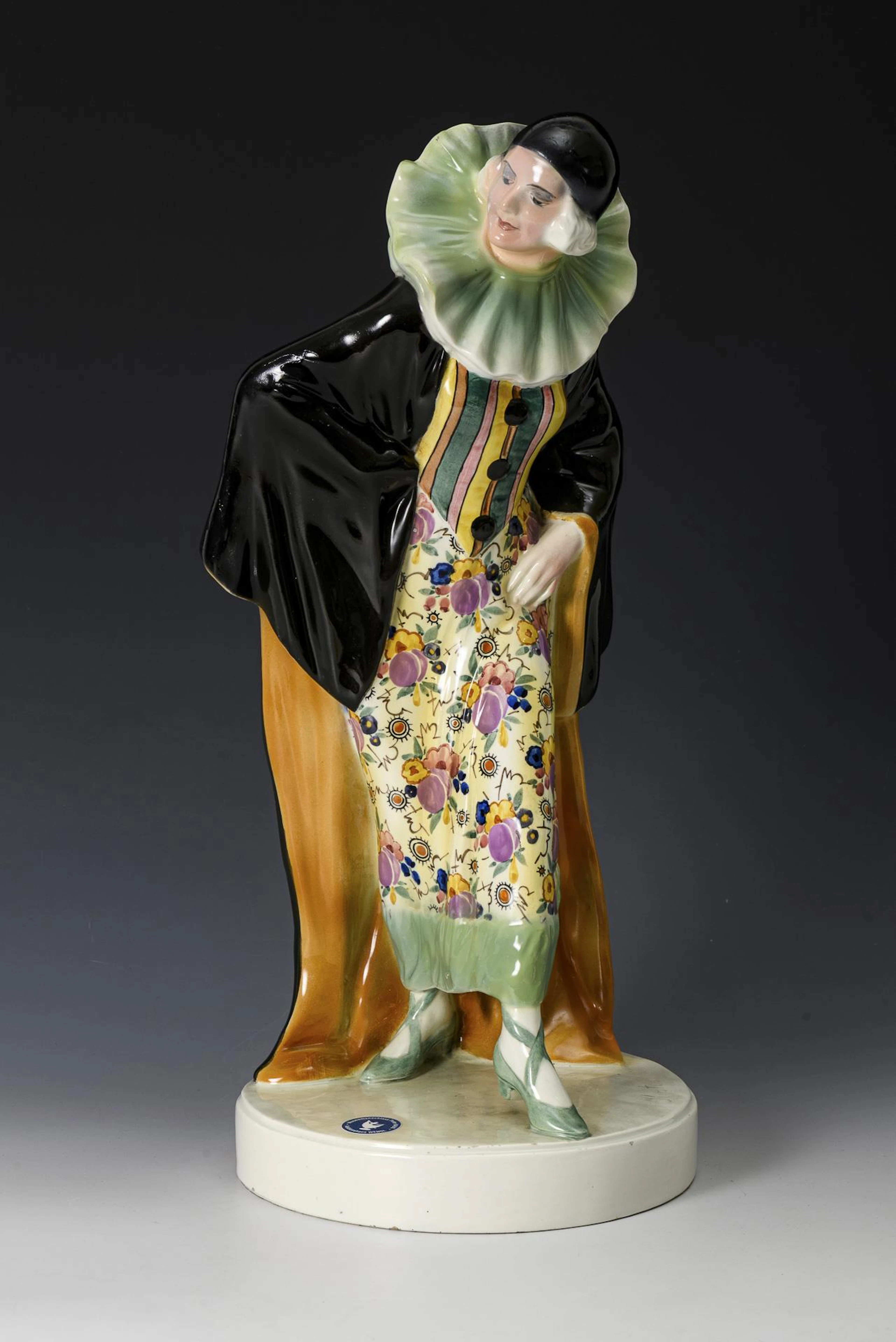 Art Nouveau figurine "Pierrette". Viennese manufactory Friedrich Goldscheider.