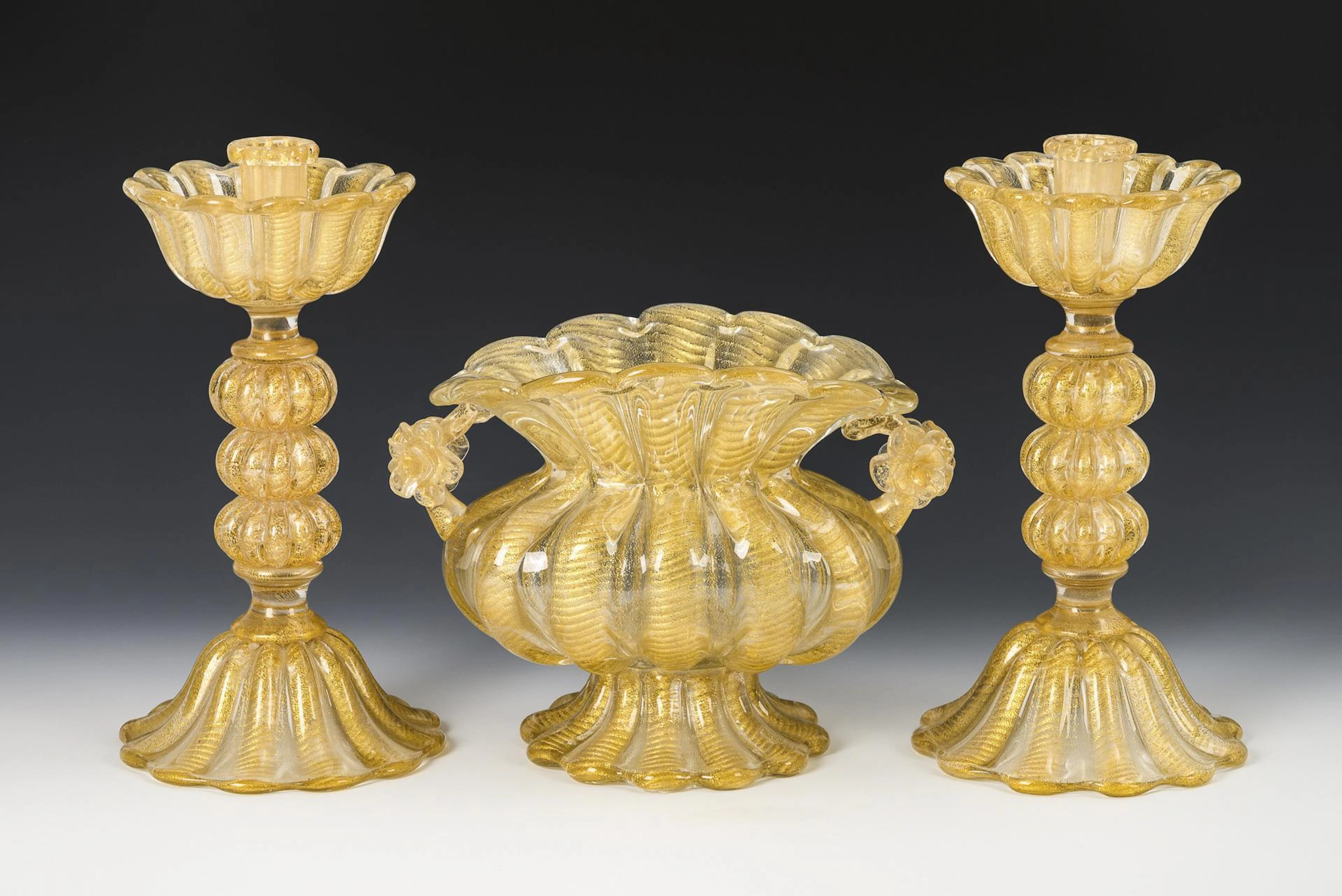 3-piece table set: pair of candlesticks and jardiniere. Barovier & Toso.