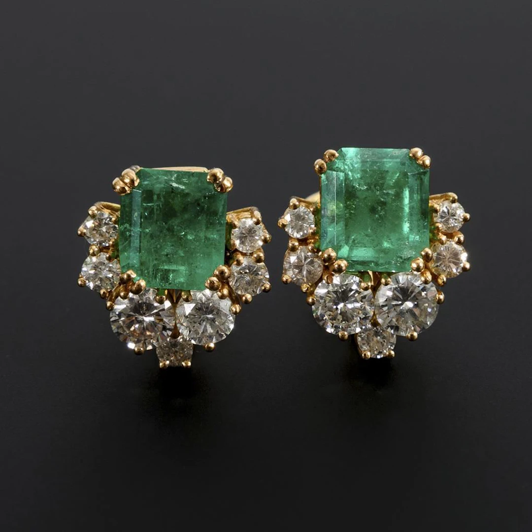 Emerald clip-on earring.
