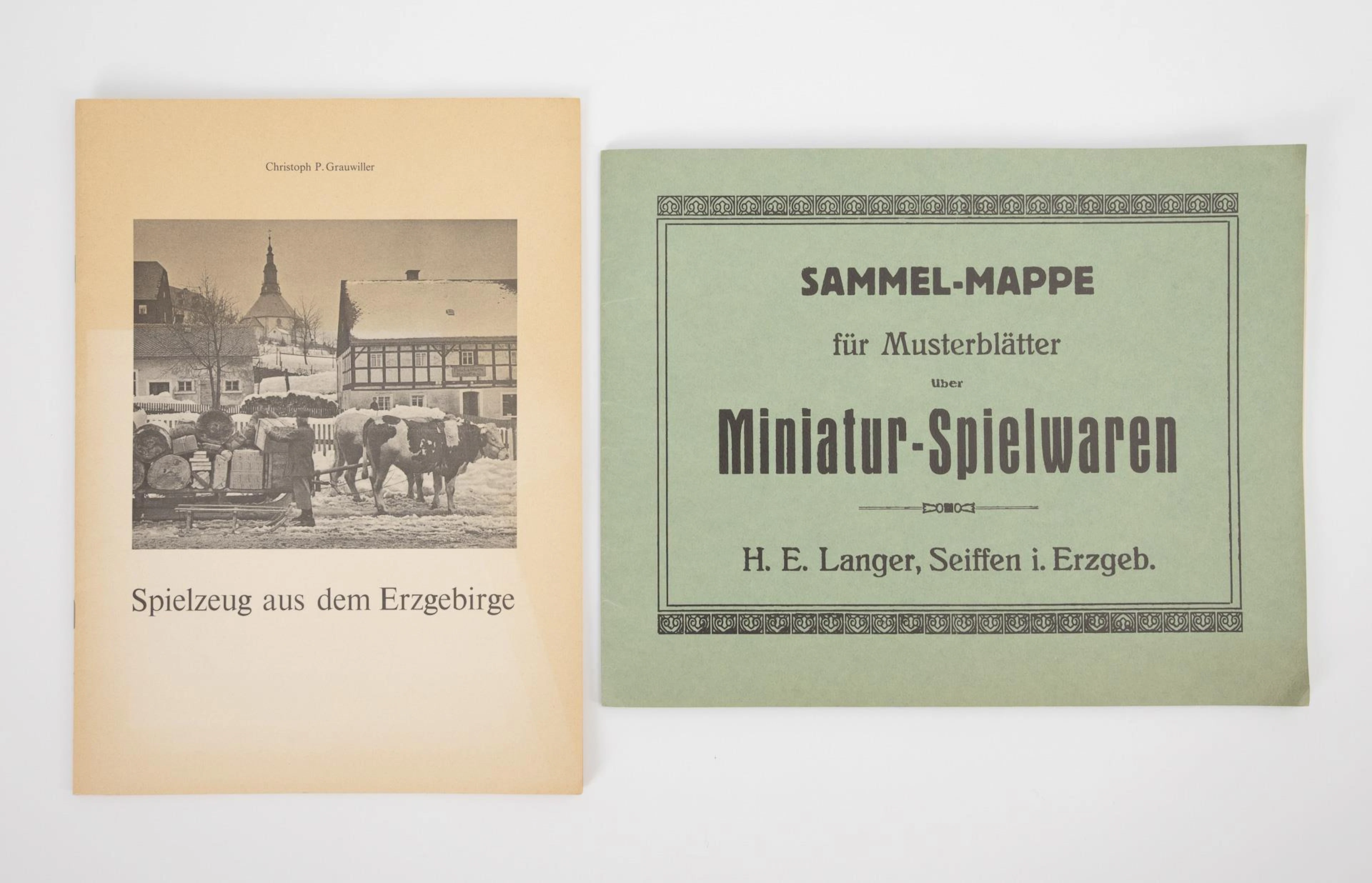 Catalog and brochure on miniature toys from the Erzgebirge.