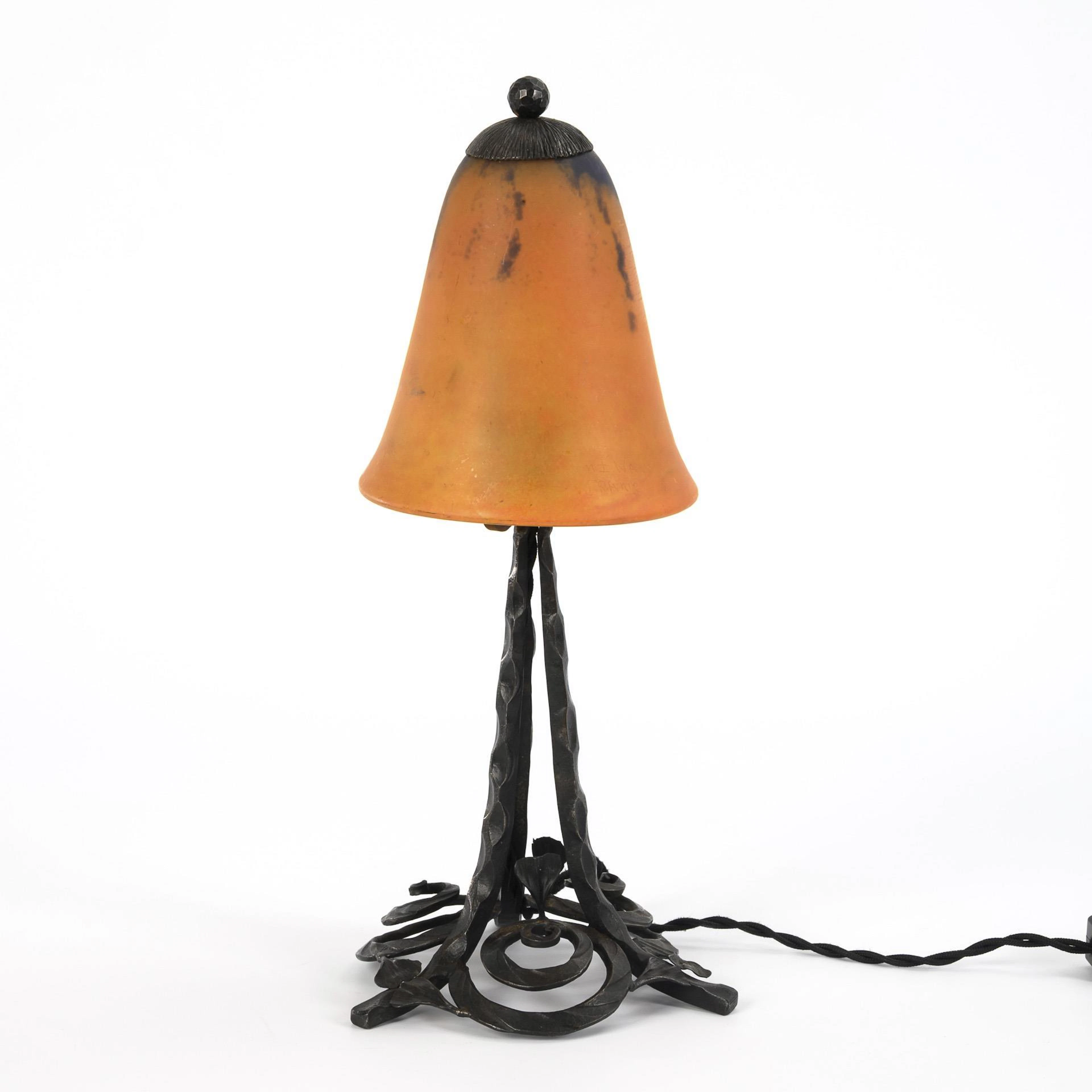 French table lamp. Daum Nancy.
