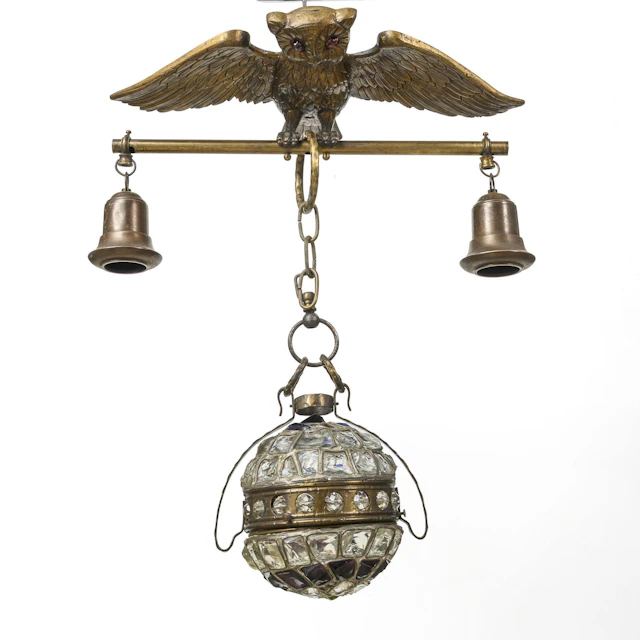 Art Nouveau glass chunk lamp with owl.