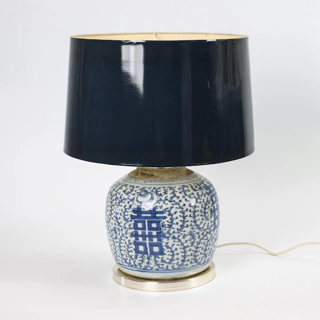 Lamp with Chinese vase base.