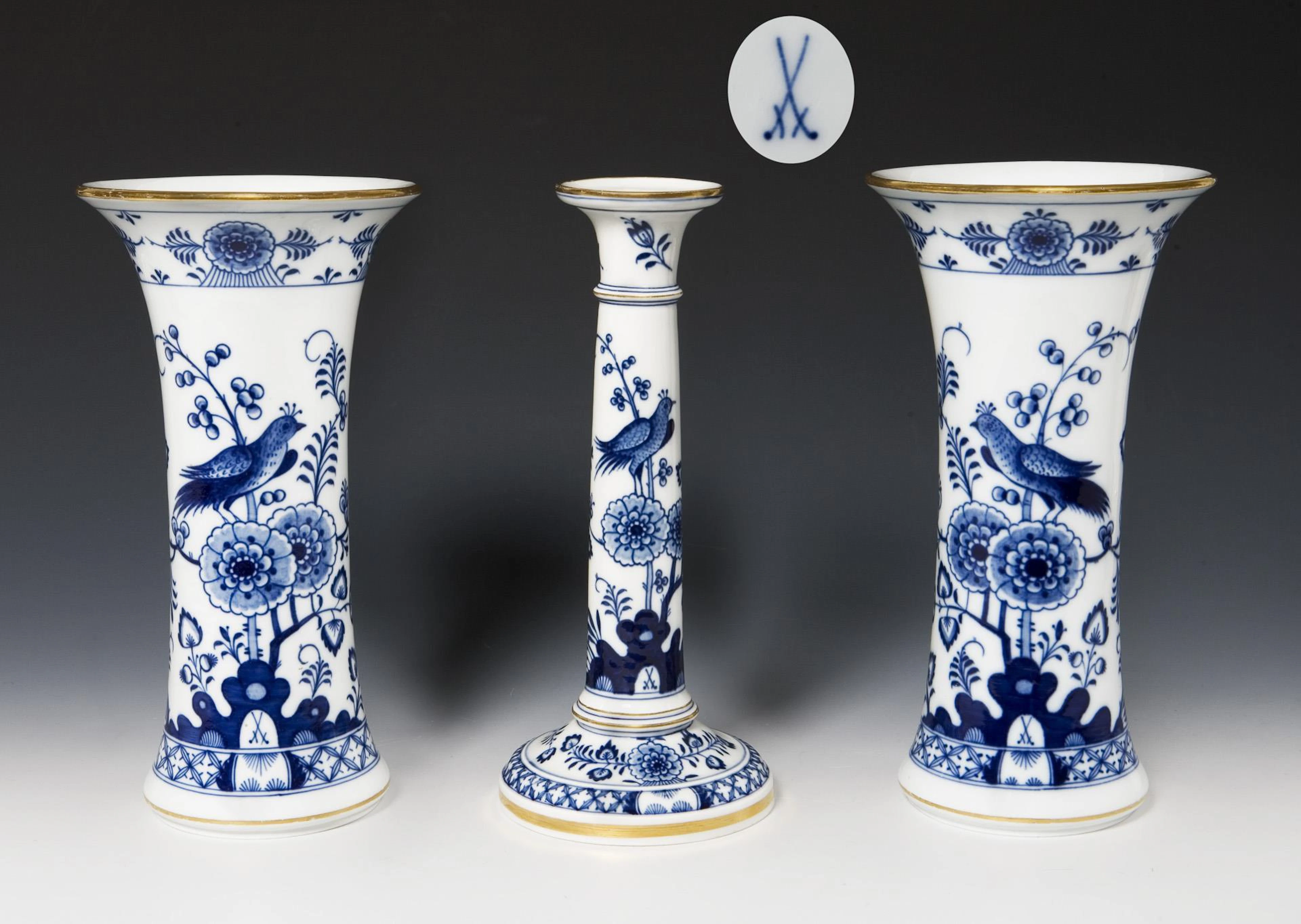 Pair of Indian vases, candlestick. Meissen.