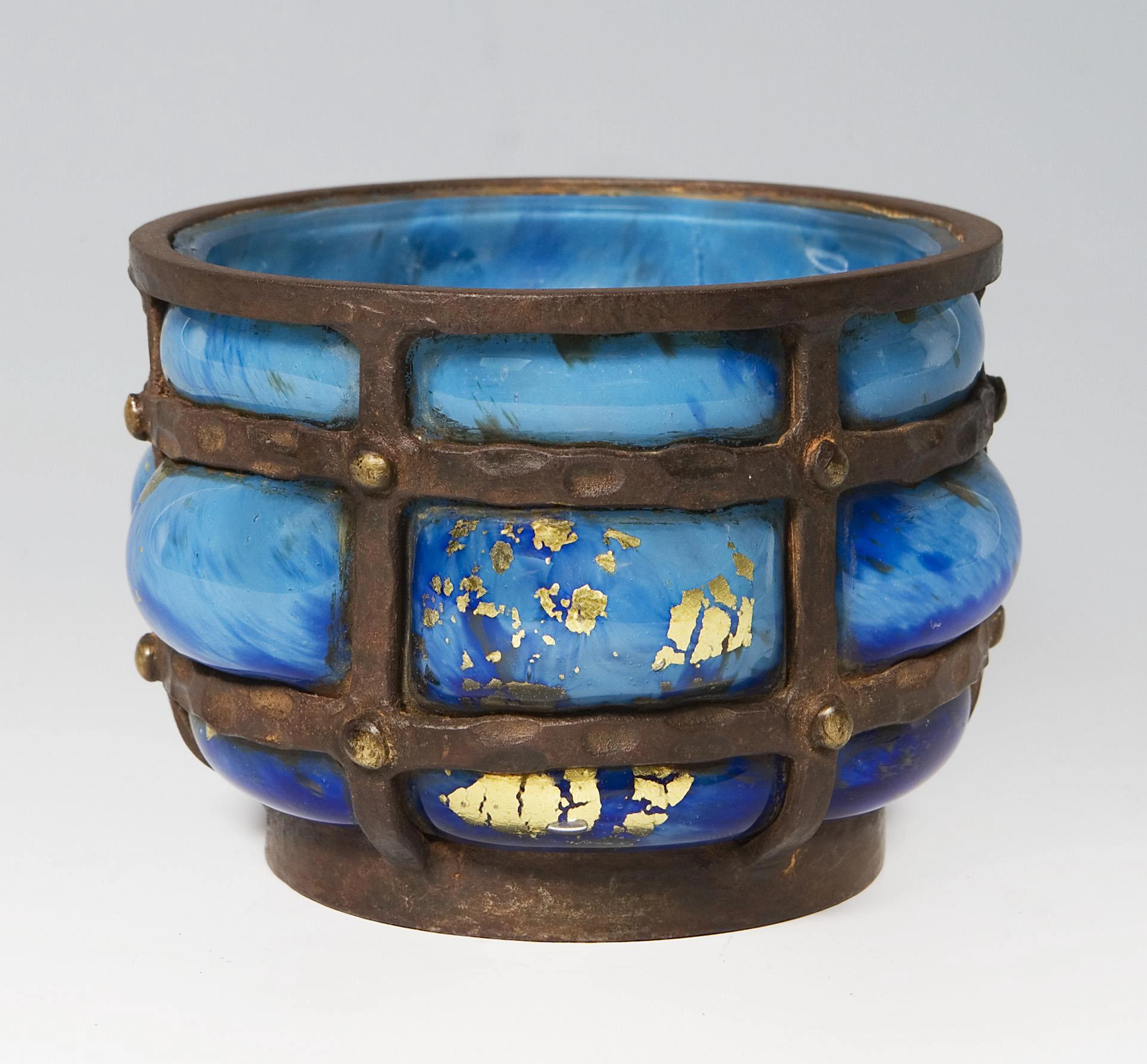 Art deco vase with iron mount. Daum Fréres & Louis Majorelle, Nancy.